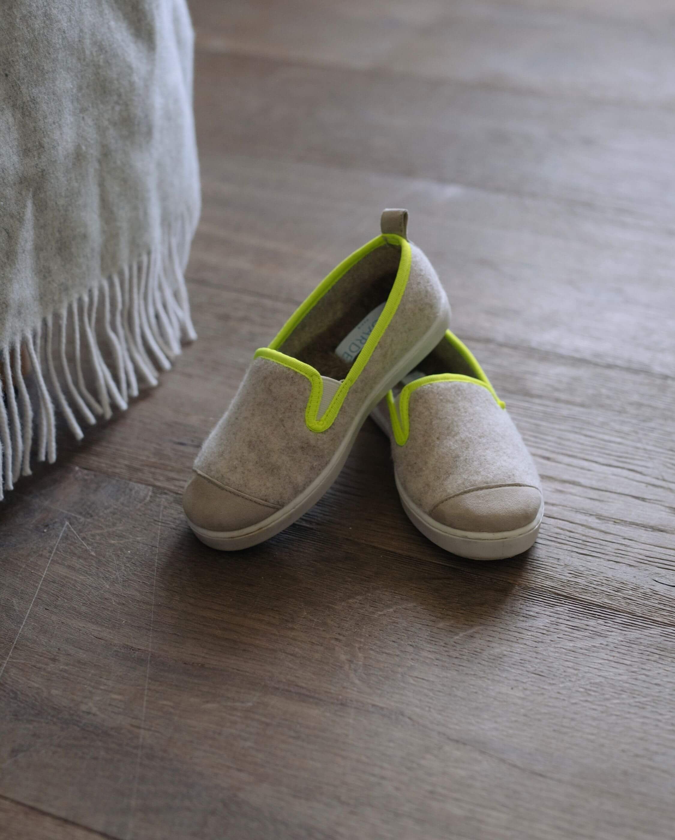 Child wool slipper, beige and neon yellow ANGARDE Beige