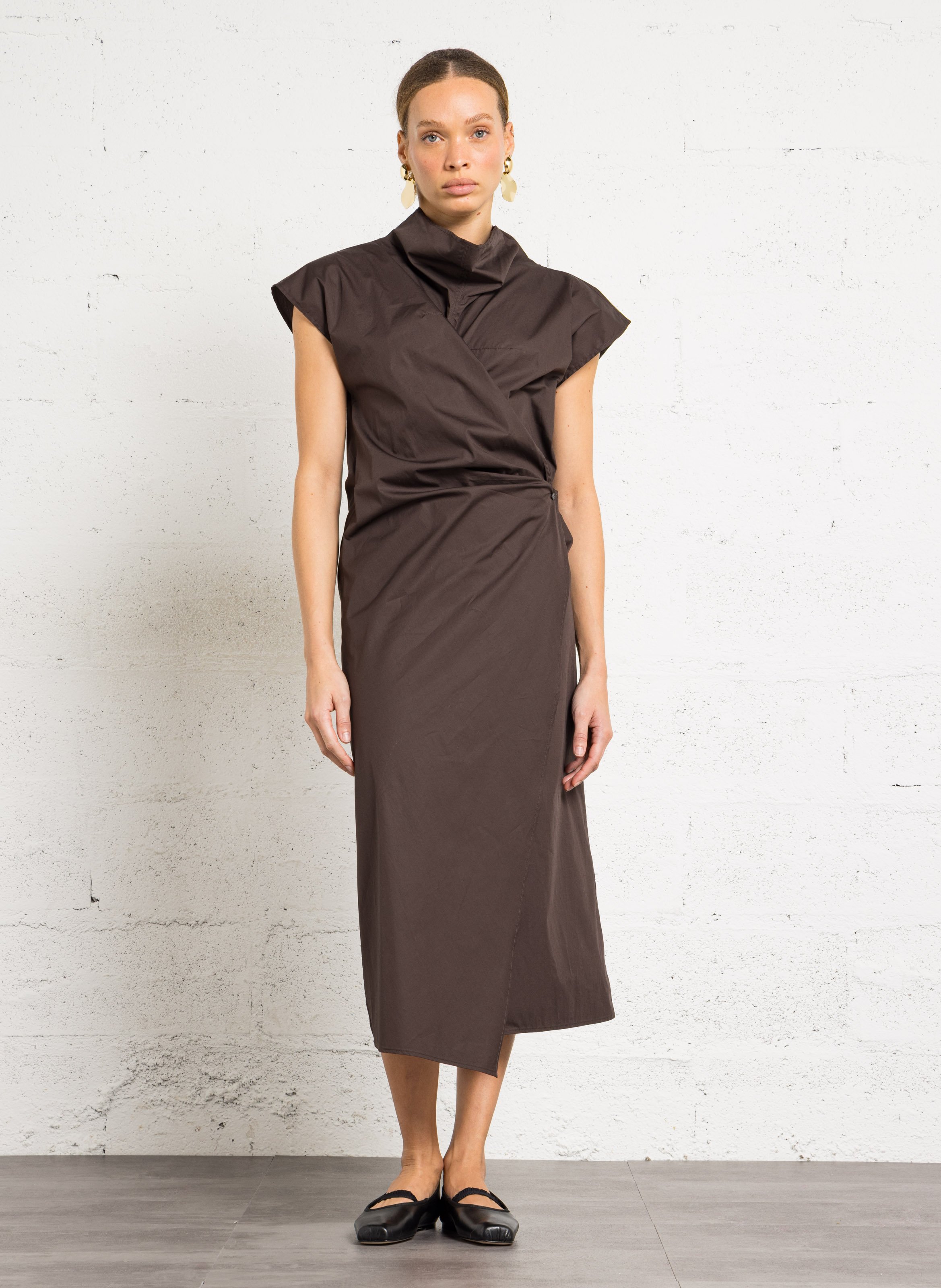 Einfarbiges langes Wickelkleid SOEUR Braun