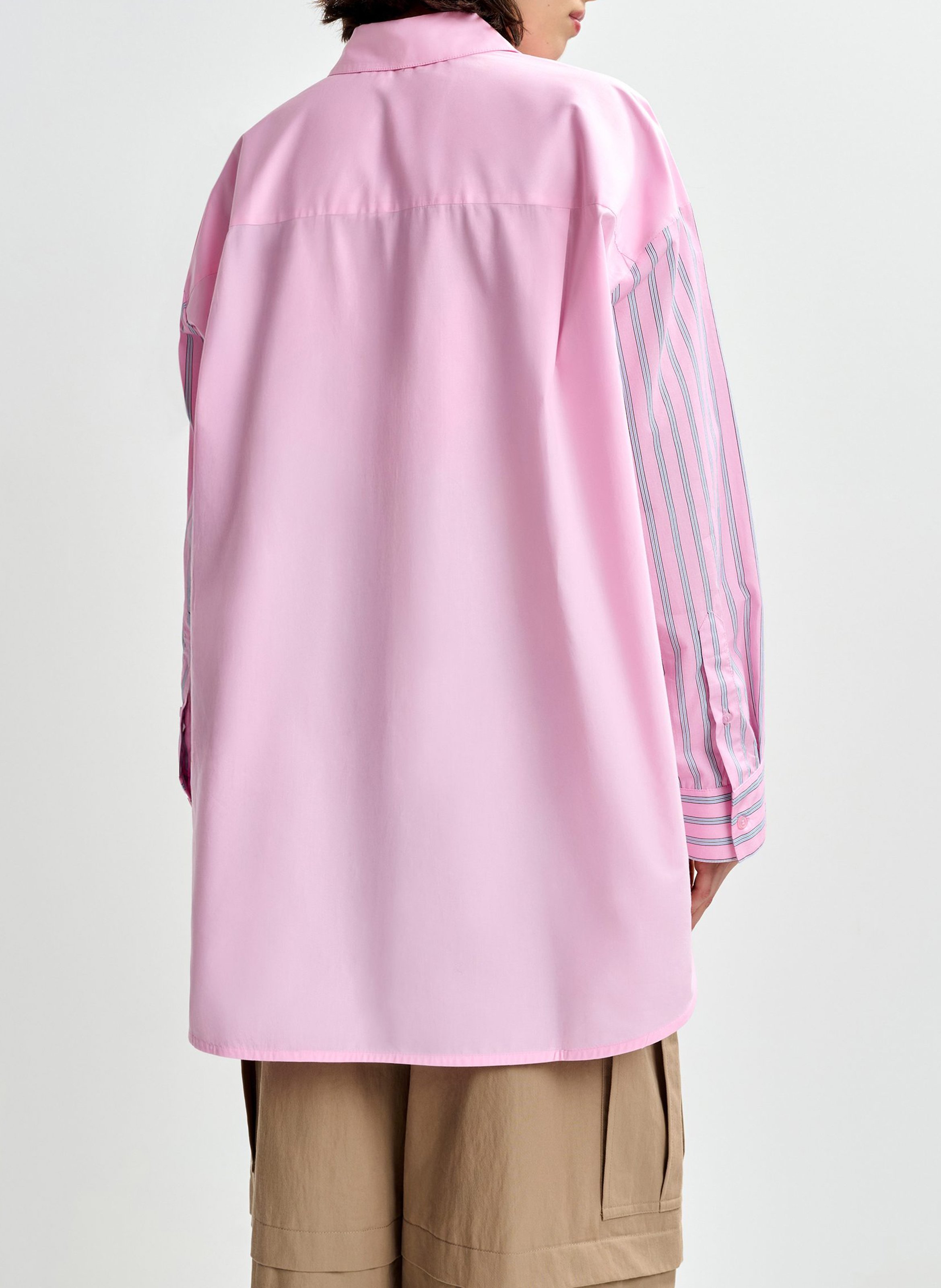 Oversize-Baumwollbluse mit klassischem Kragen und Streifen ESSENTIEL ANTWERP Rosa