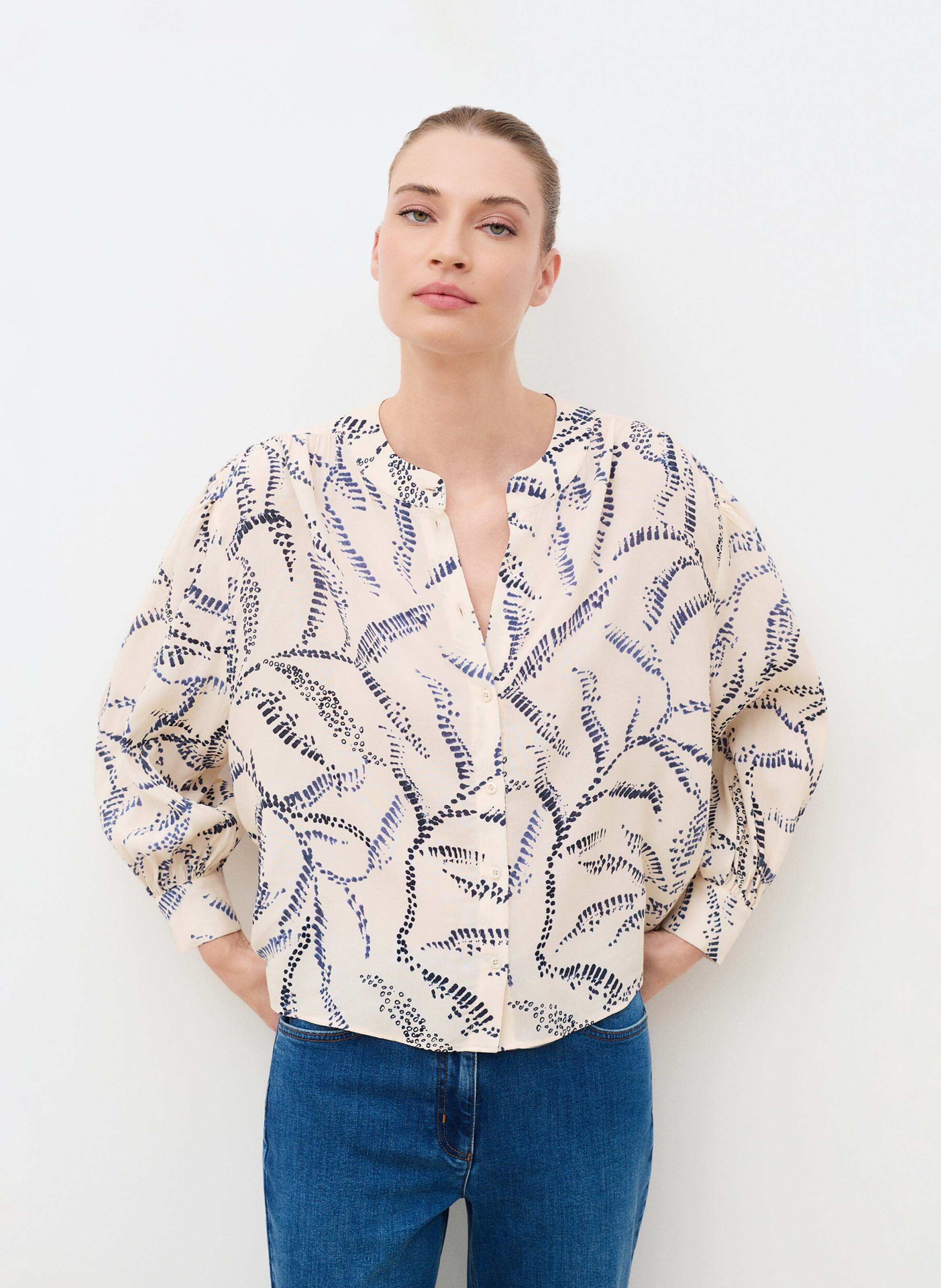 Rechte blouse met print CAROLL Beige