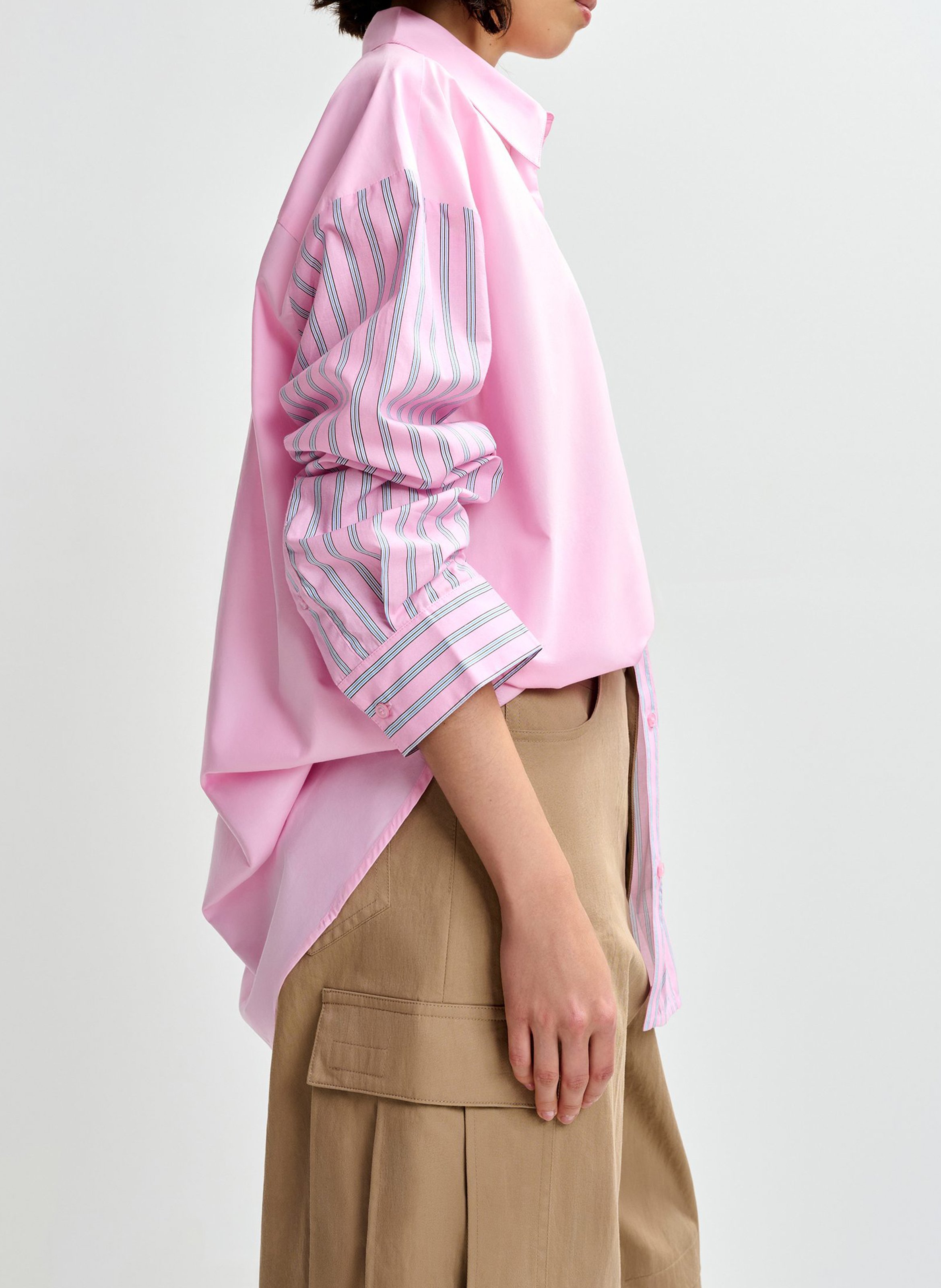 Oversize-Baumwollbluse mit klassischem Kragen und Streifen ESSENTIEL ANTWERP Rosa