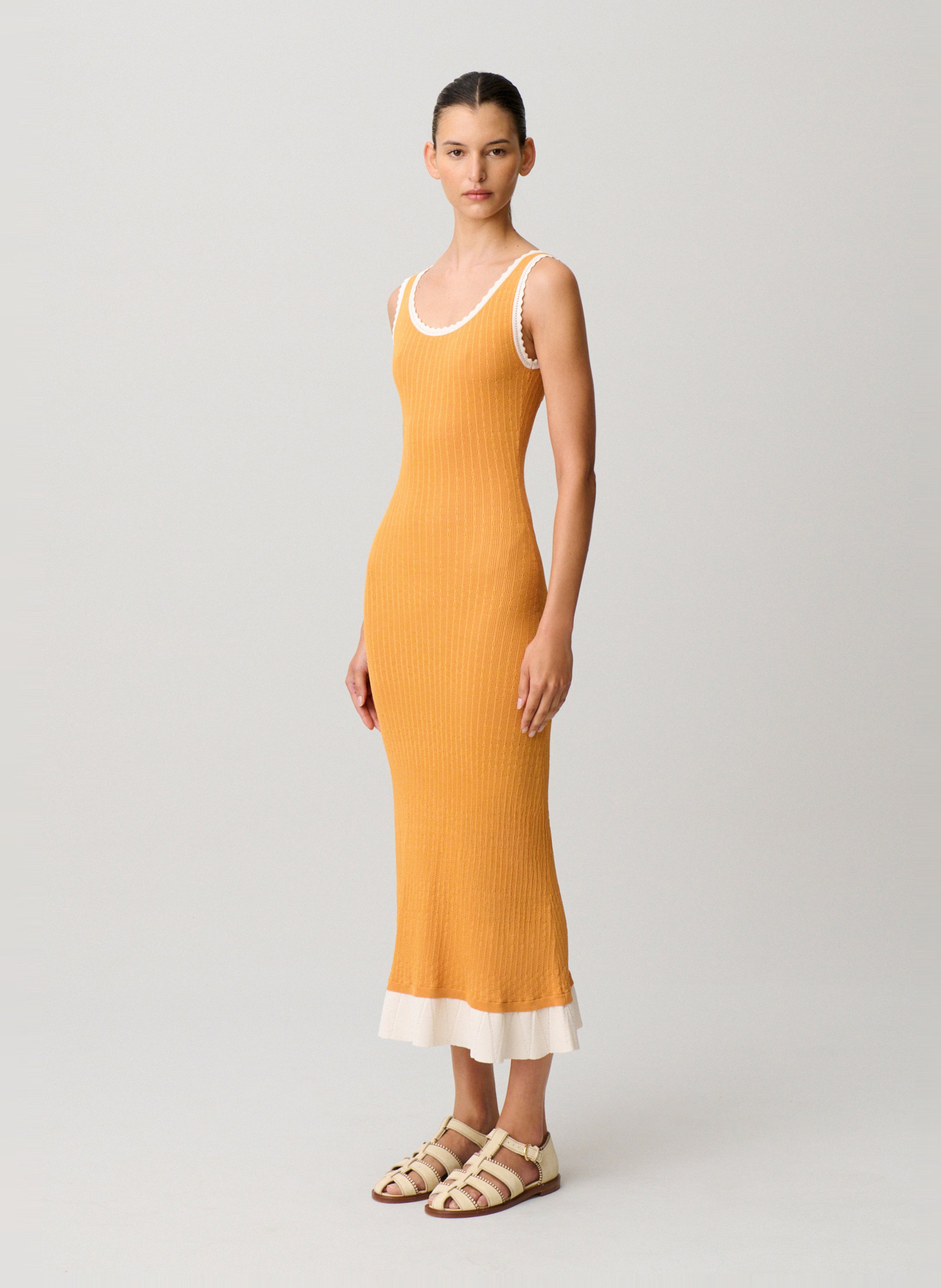 Langes Strickkleid mit Rundhalsausschnitt CLAUDIE PIERLOT Orange