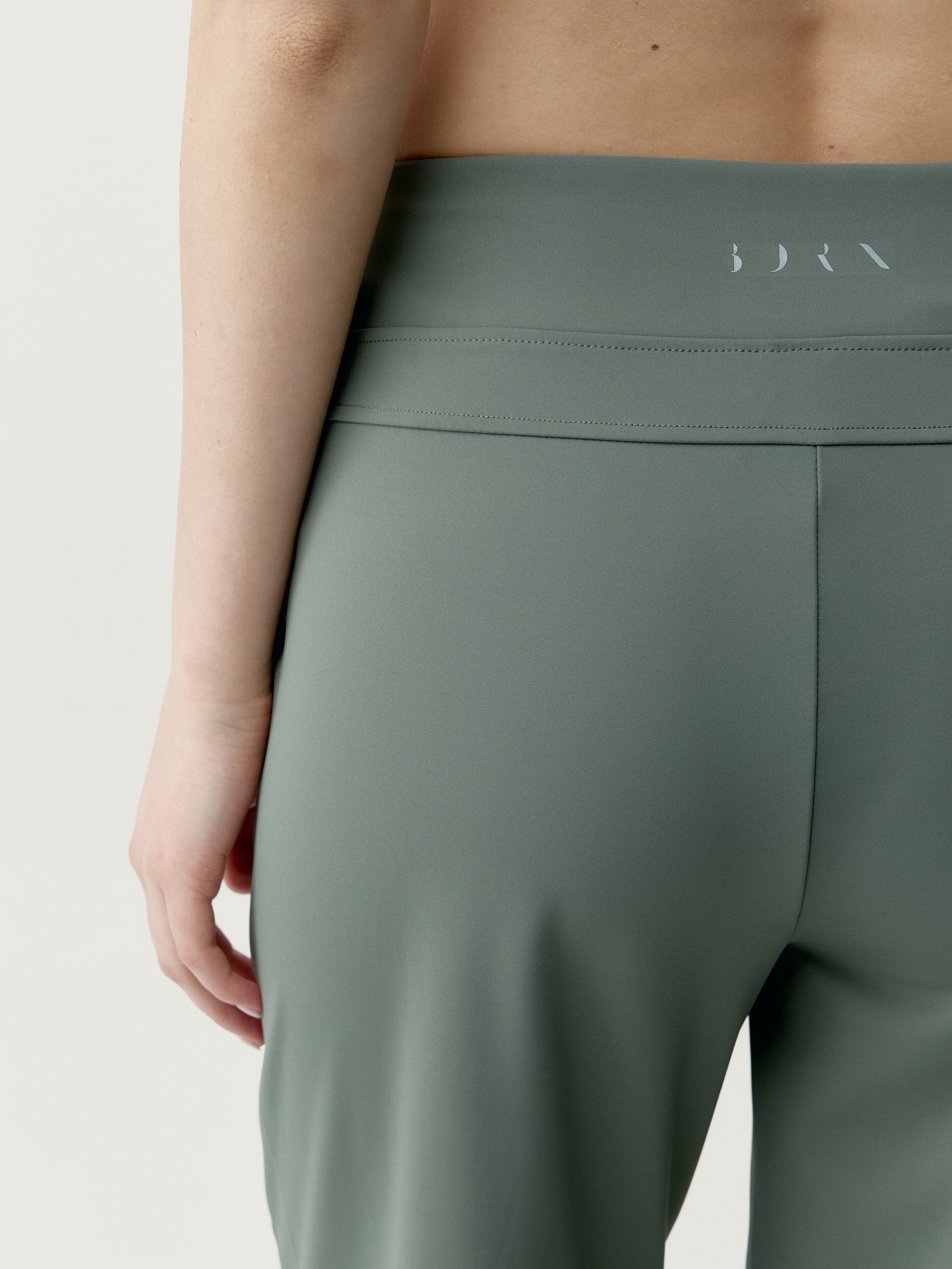 Pantalon de sport performance athleisure egan BORN Vert