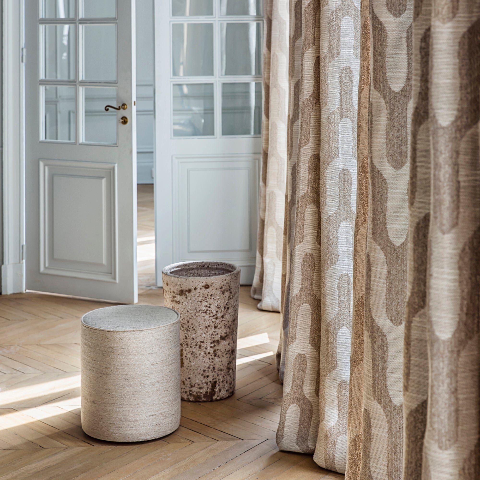 MARCUS - Linen curtain with eyelets MADURA Beige