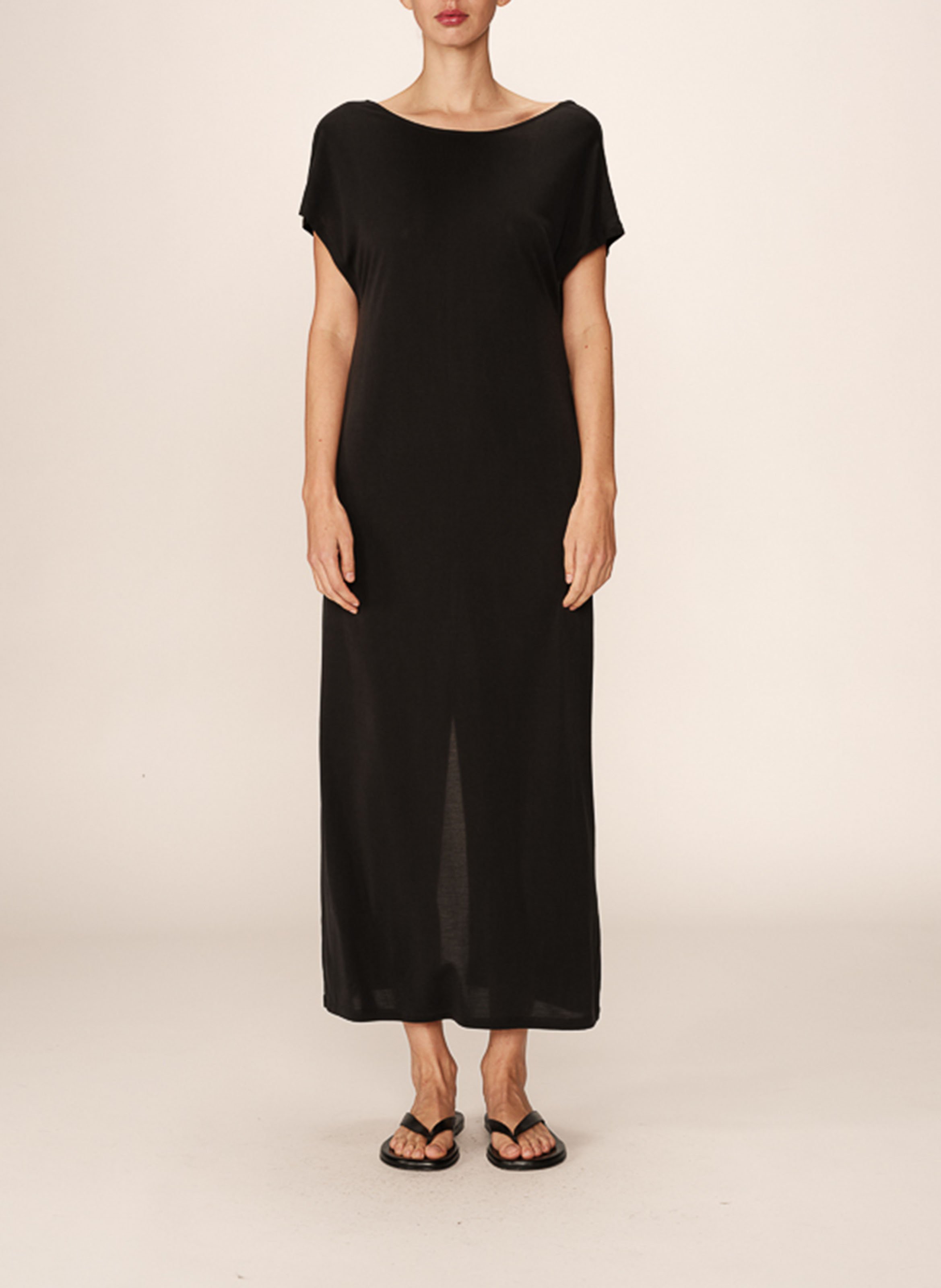 Straight long dress with V-back GRACE ET MILA