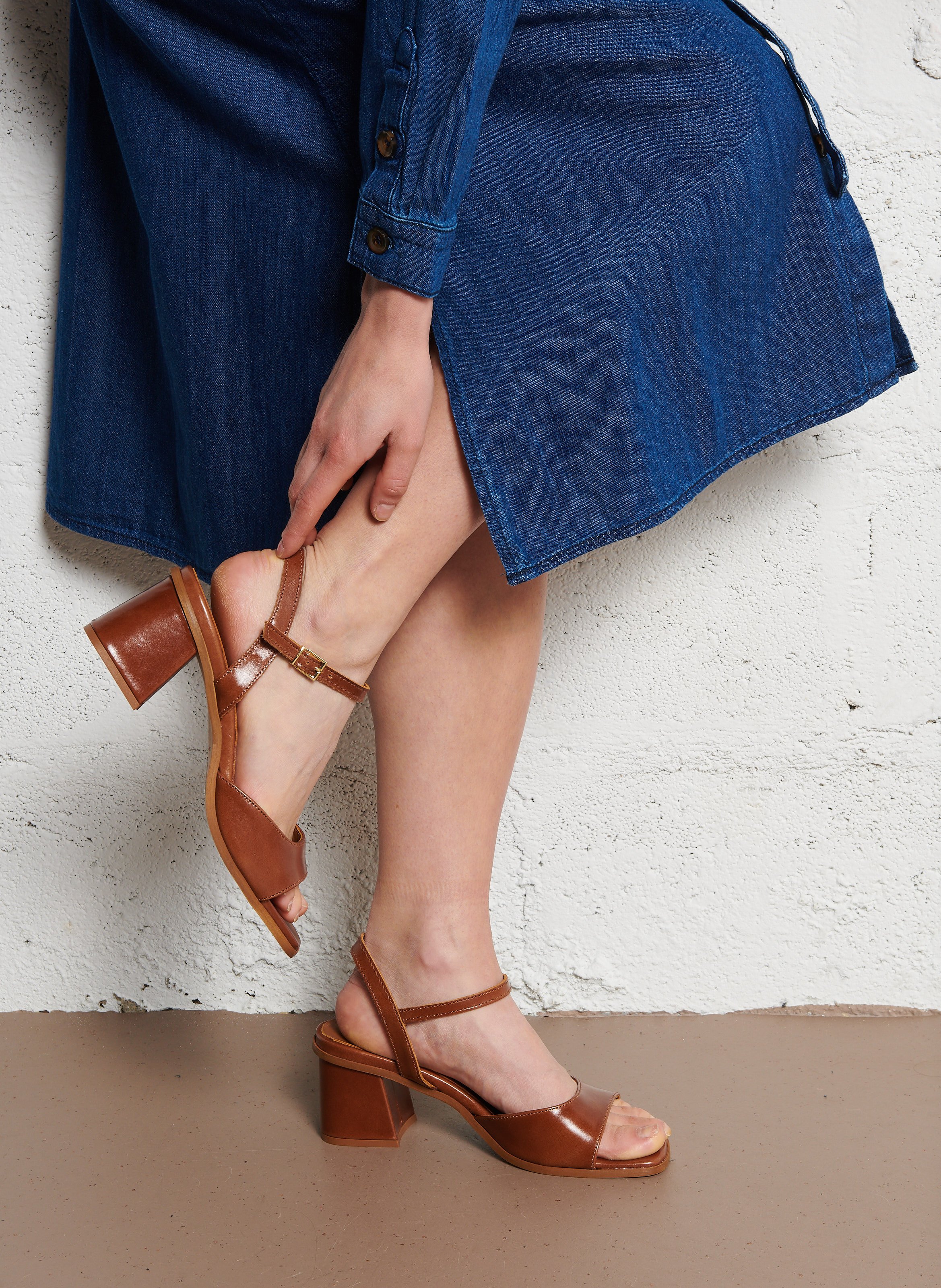 Hoge leren sandalen met gladde afwerking BOCAGE Bruin