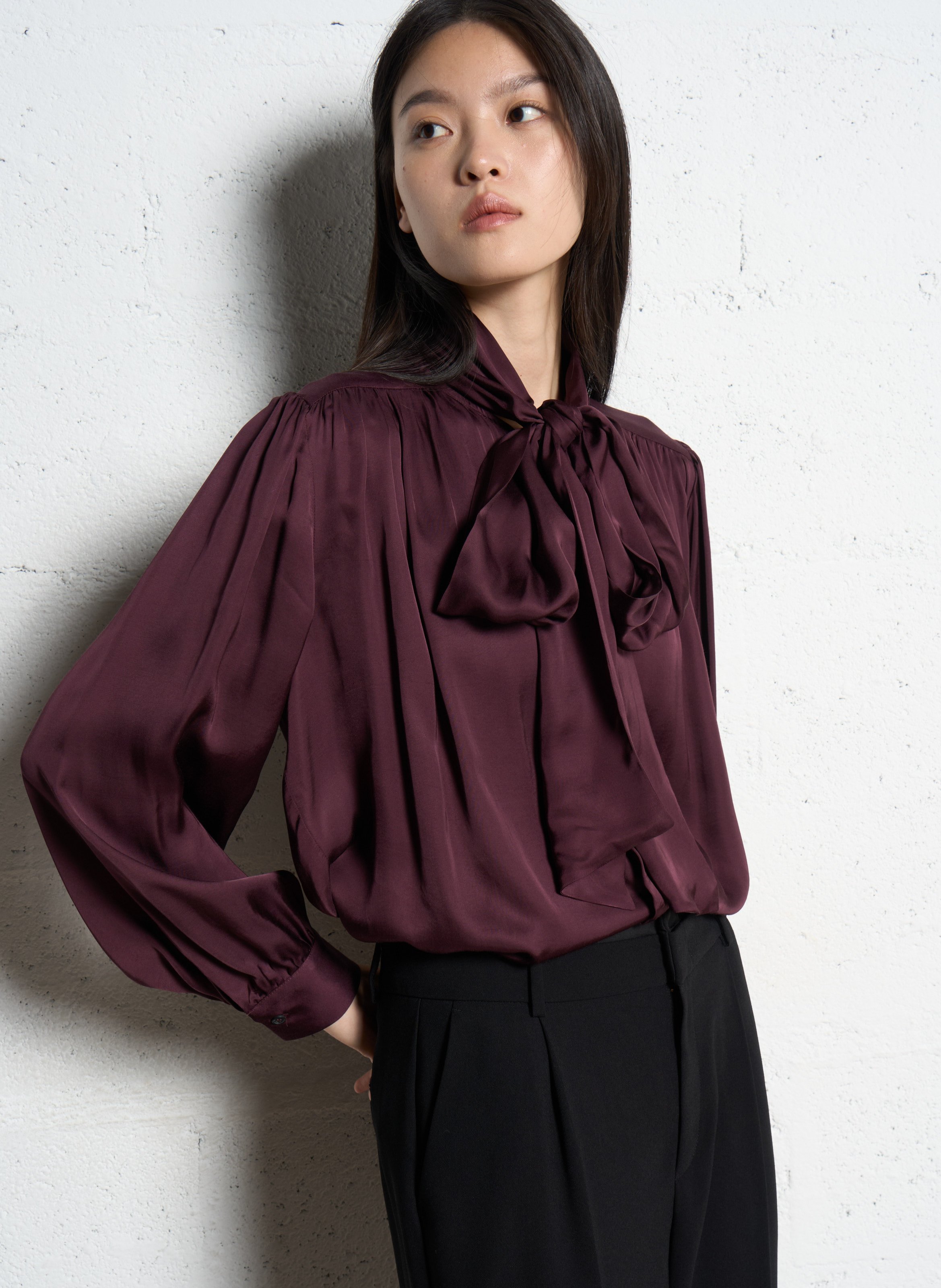 Fließende Bluse mit Band am Kragen IKKS Violett