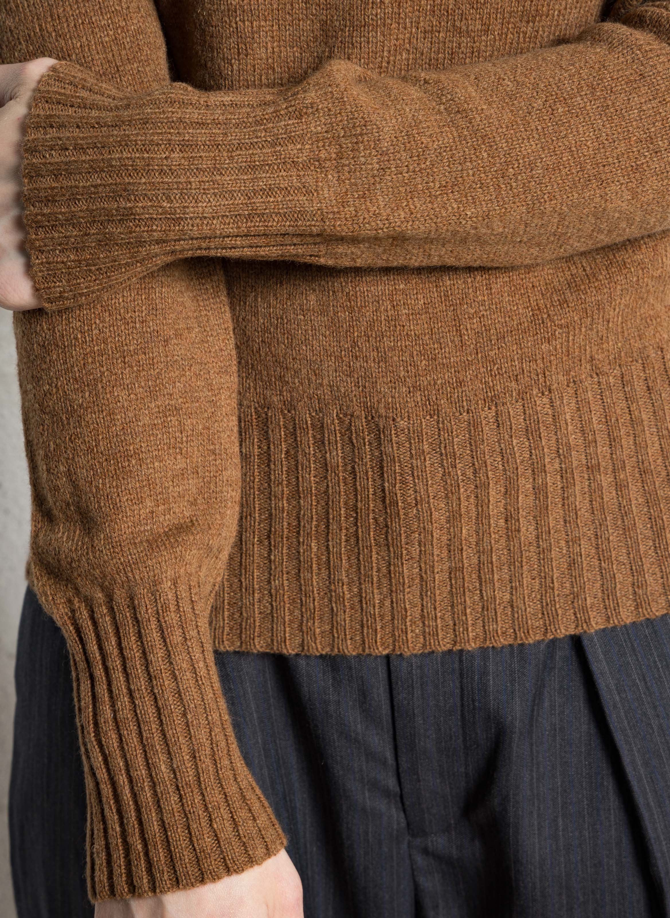 Pull droit col rond en laine SOEUR Beige