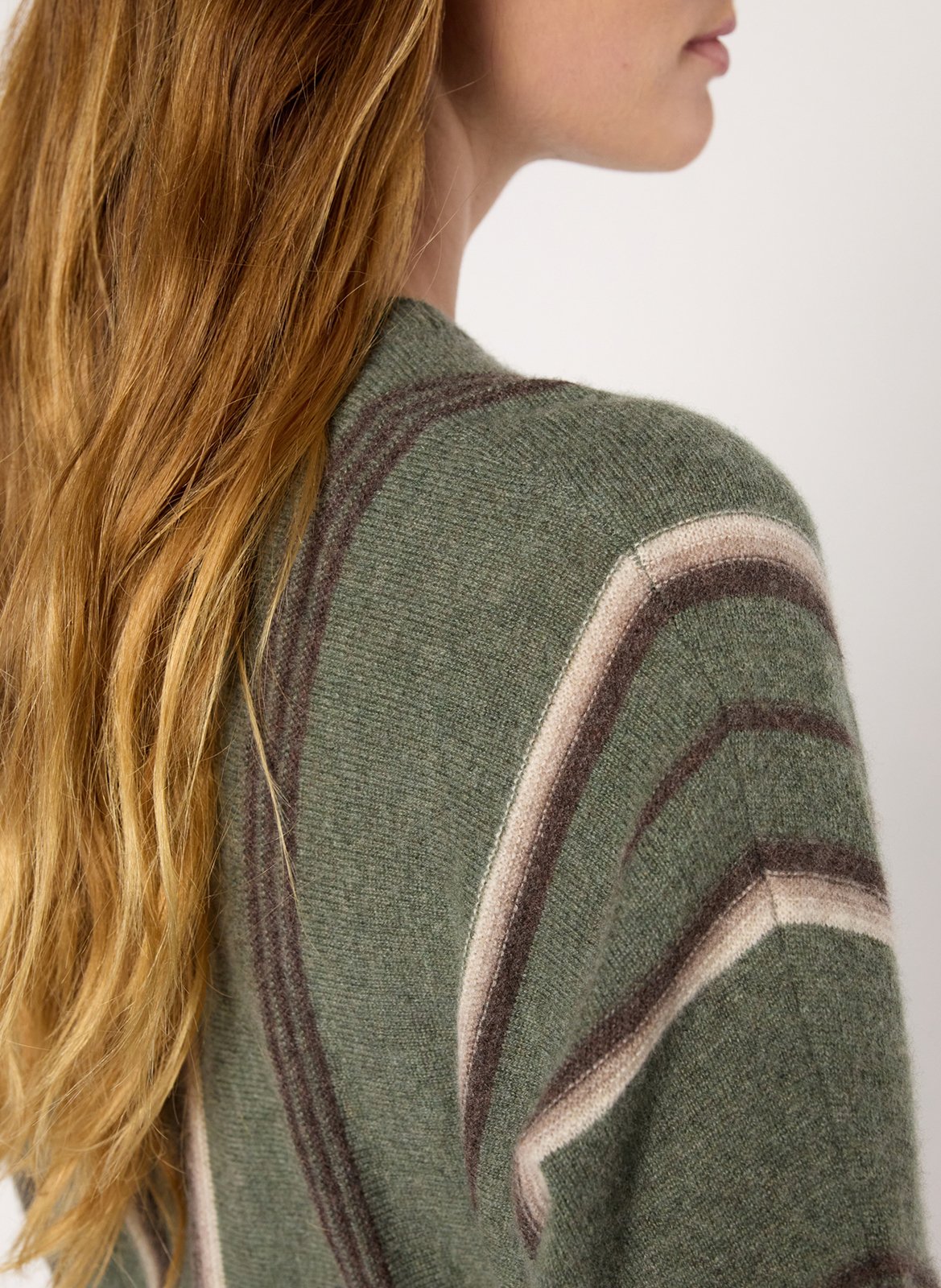 Kasjmier trui met opstaande kraag GERARD DAREL Kaki