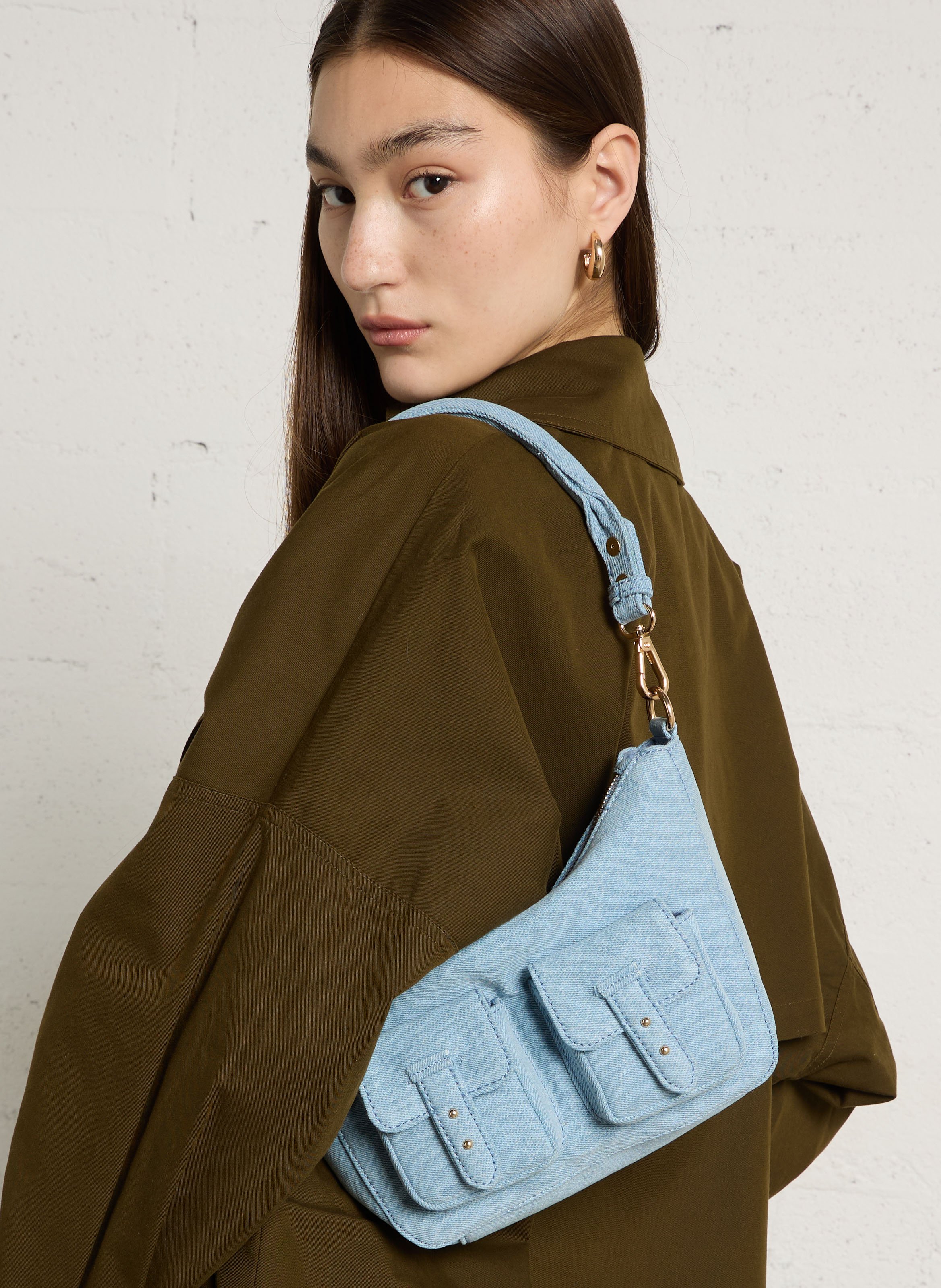 Schultertasche aus Jeans im Cargo-Stil PETITE MENDIGOTE Blau