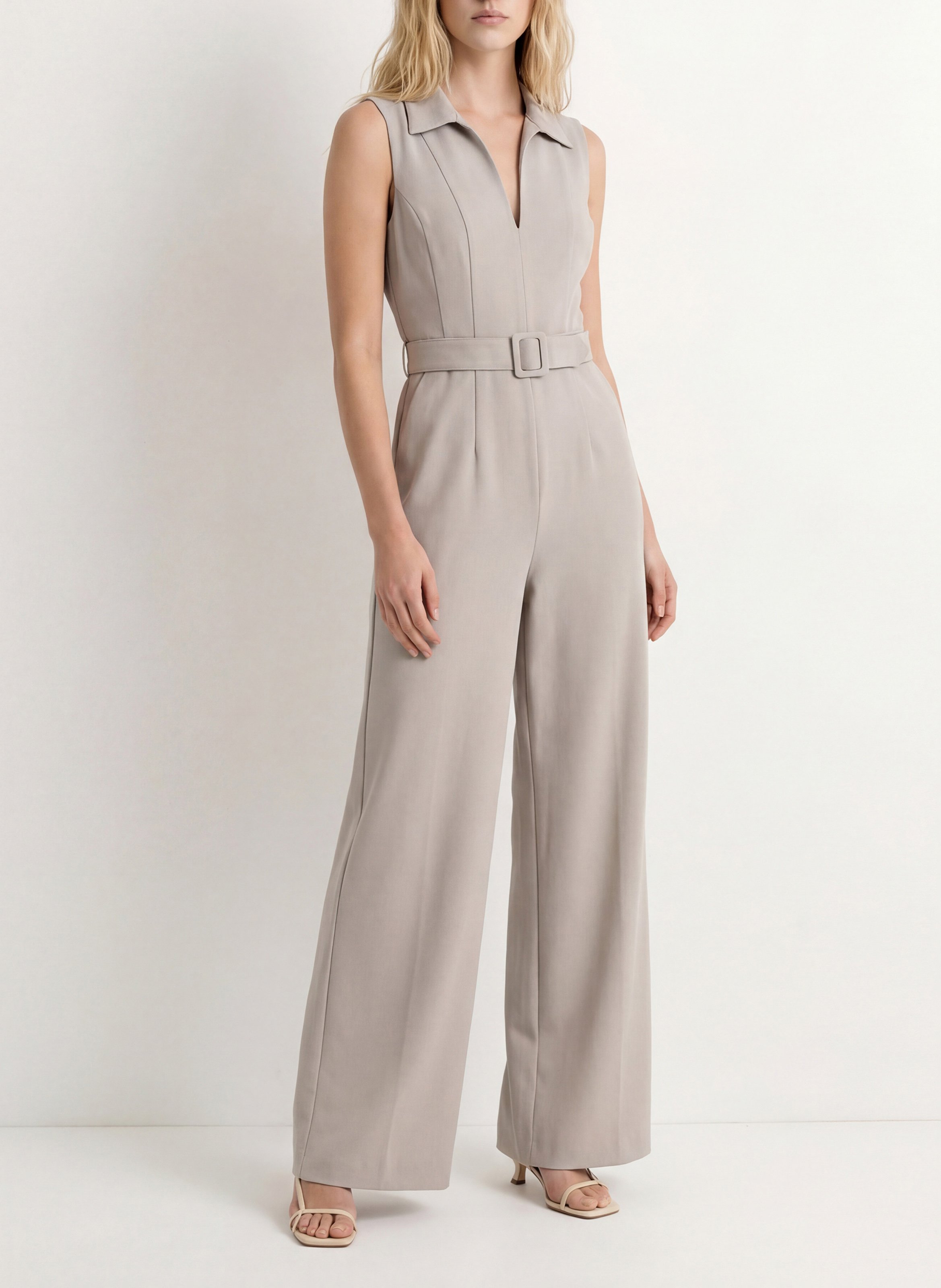 Rechte jumpsuit met V-hals KOOKAI Beige