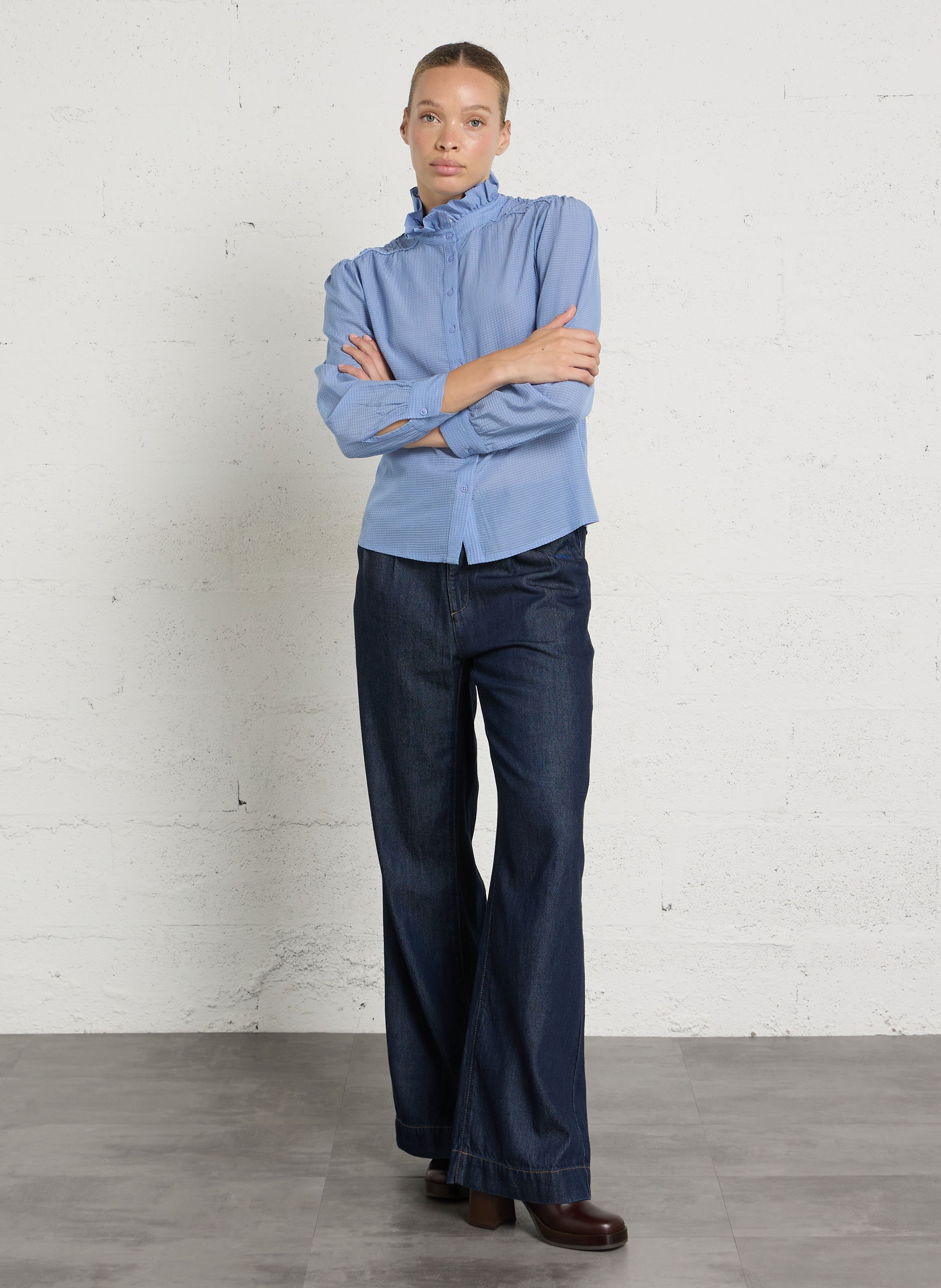 Loose-fit shirt with Victorian collar MAISON 123 Plums
