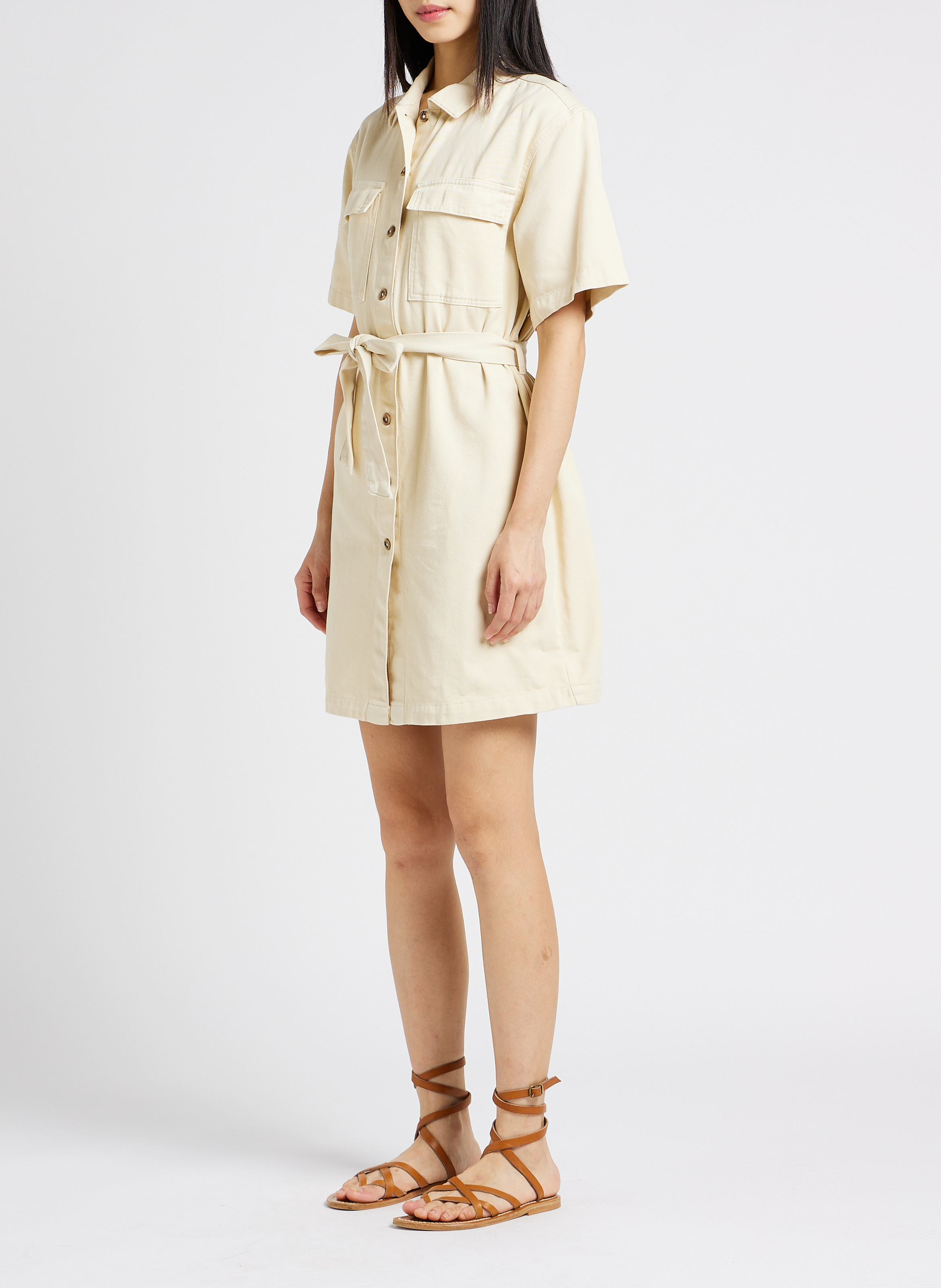 Korte, katoenen jurk met klassieke kraag VILA Beige