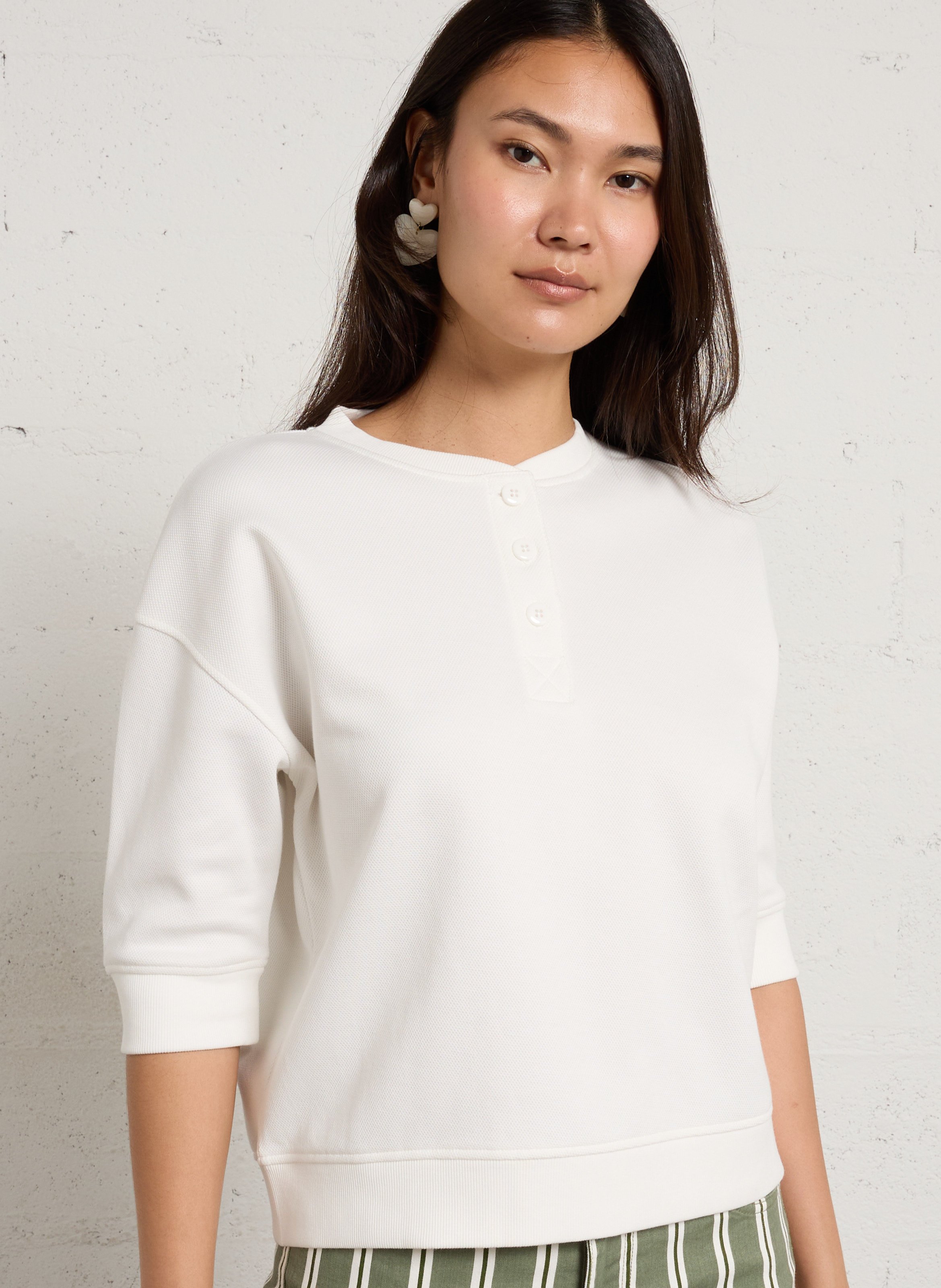 Ronde hals knoopdetail top MAISON 123 Wit