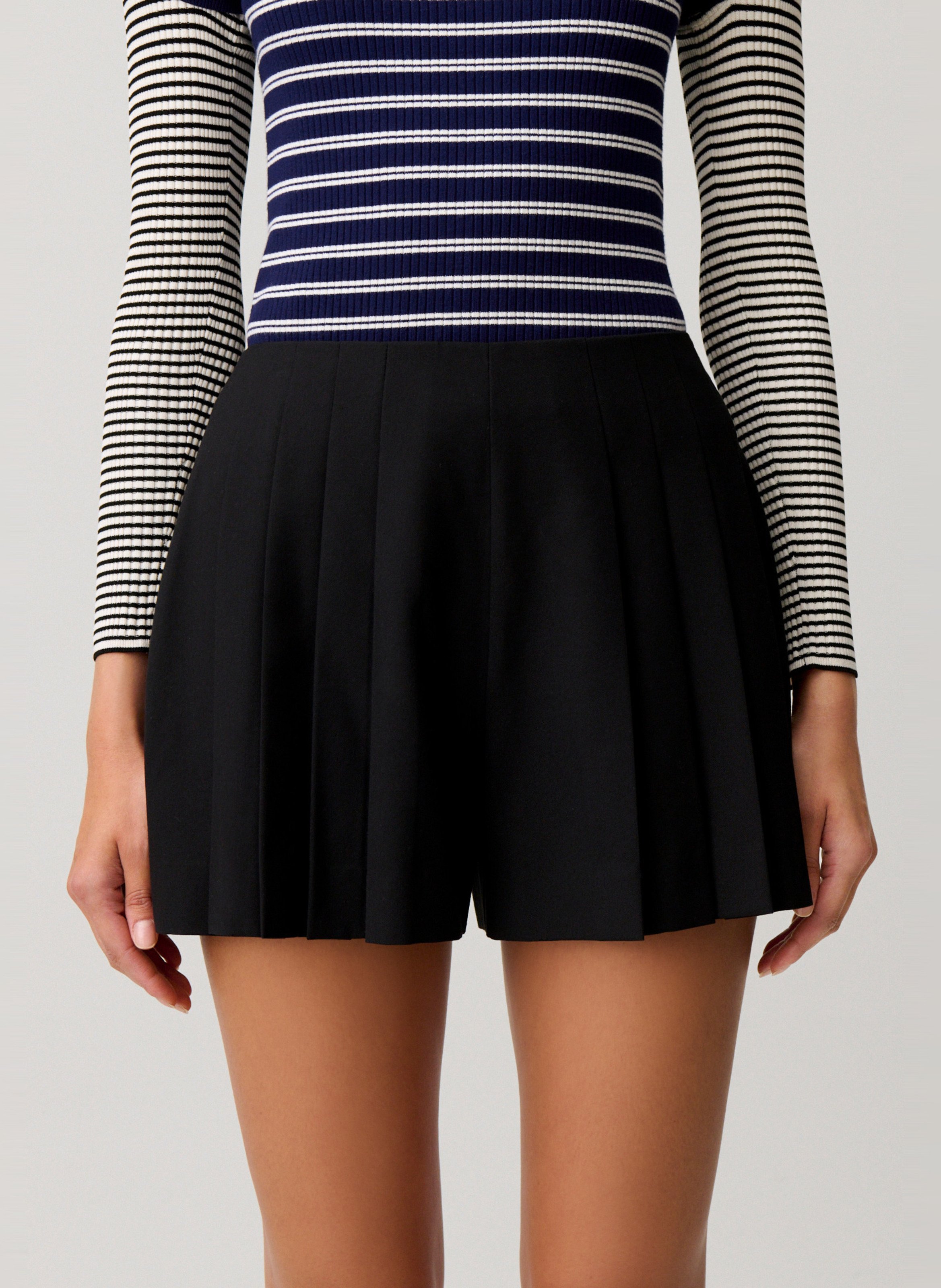 Short droit CLAUDIE PIERLOT Noir