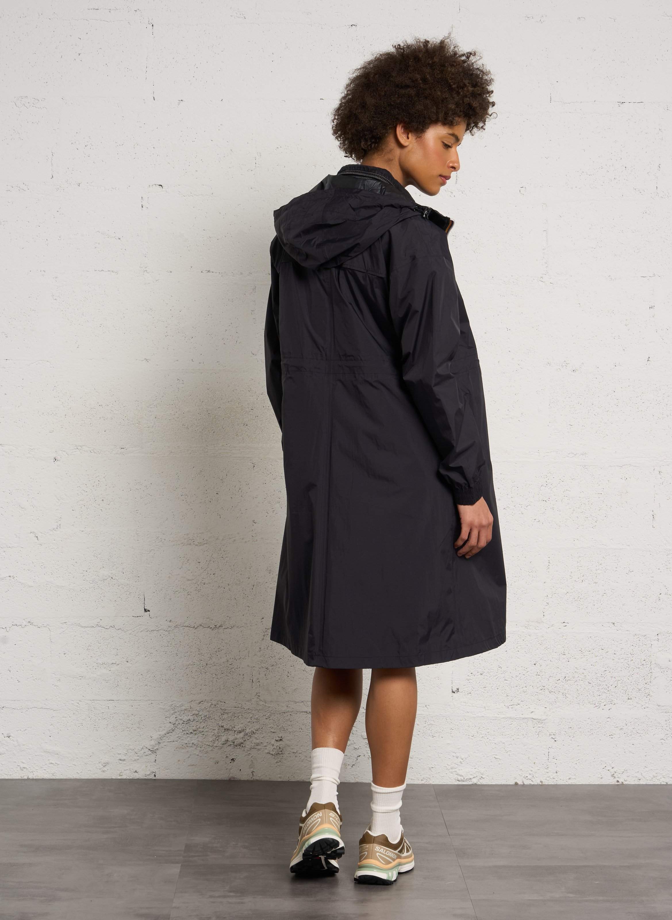 Windbreaker Jacke mit Kapuze in mittlerer Länge K-WAY Schwarz