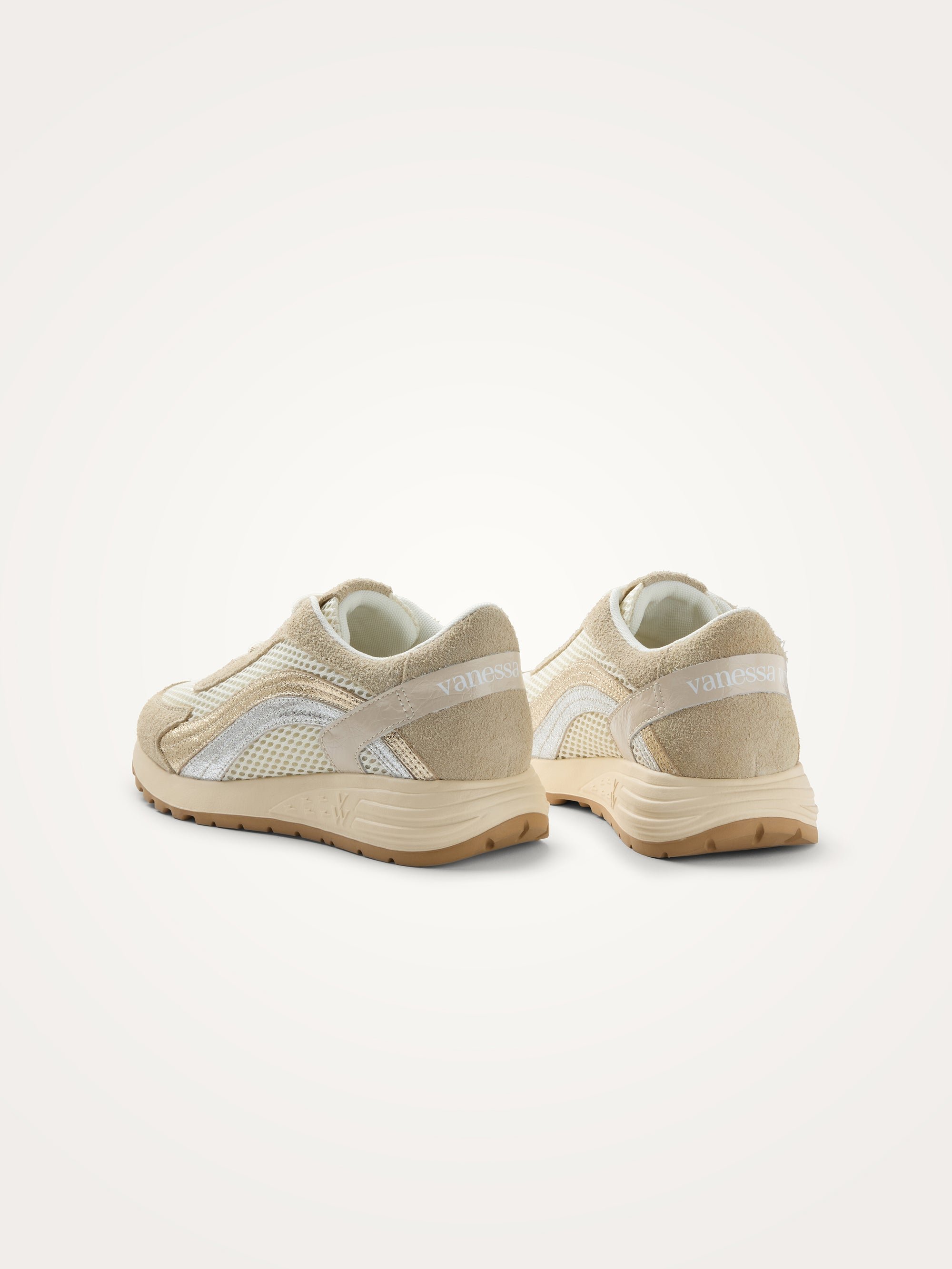 Sneakers with side panels on a sporty sole Beige