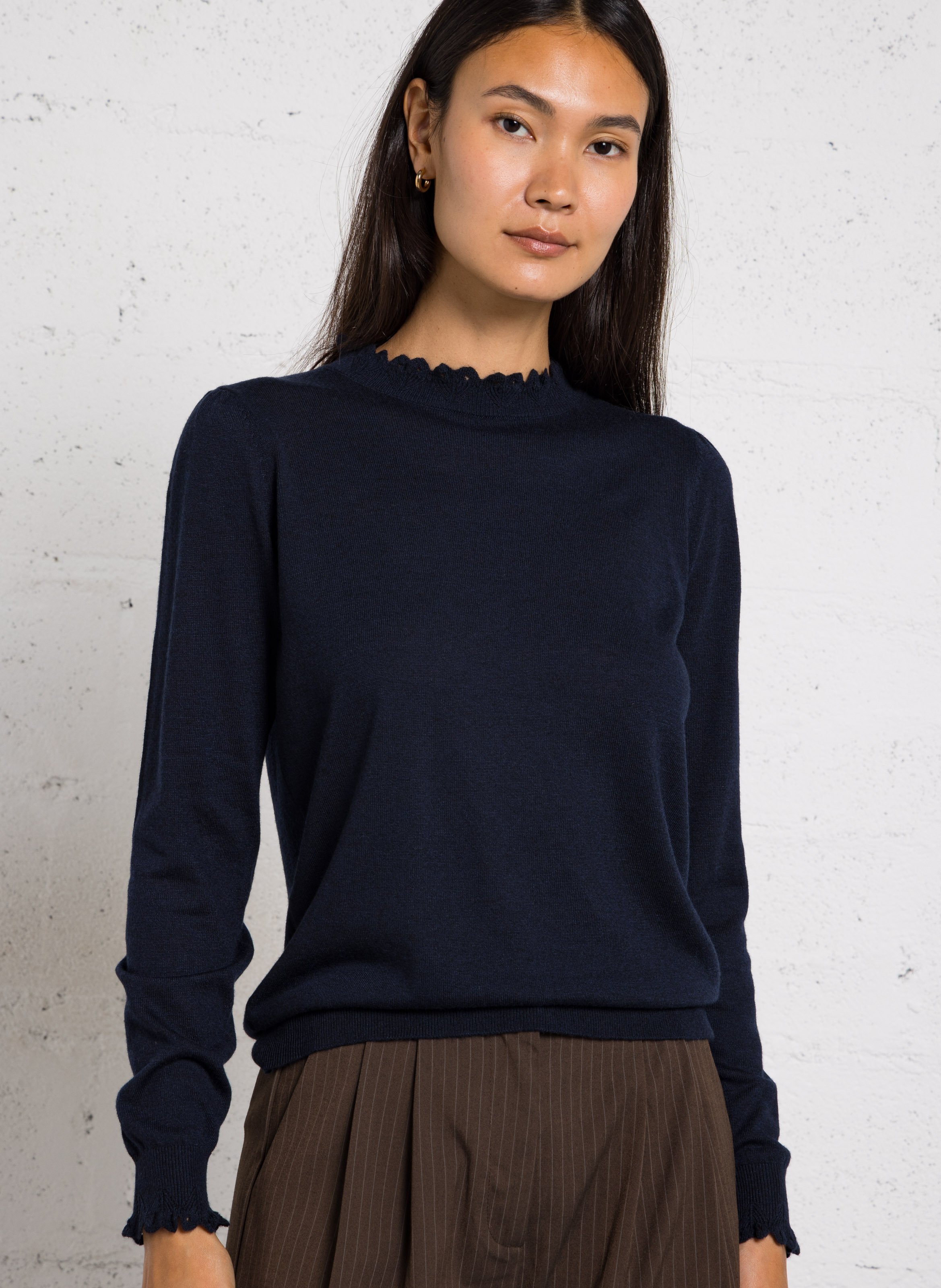 Gerader einfarbiger Pullover mit Rüschen LA PETITE ETOILE