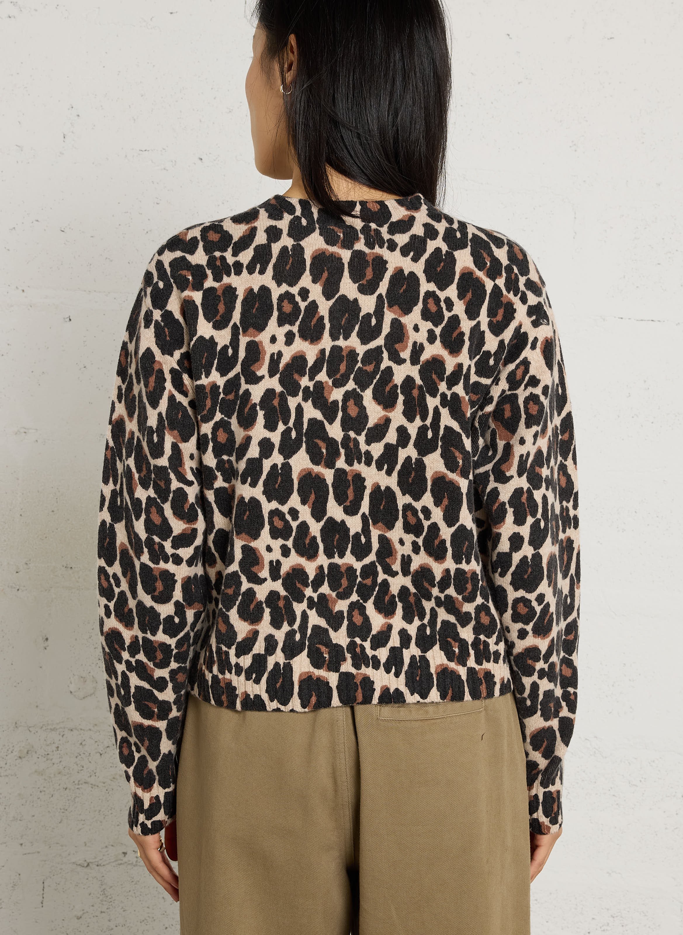 Rechte vest met ronde hals en luipaardprint in wol MAJESTIC FILATURES Beige