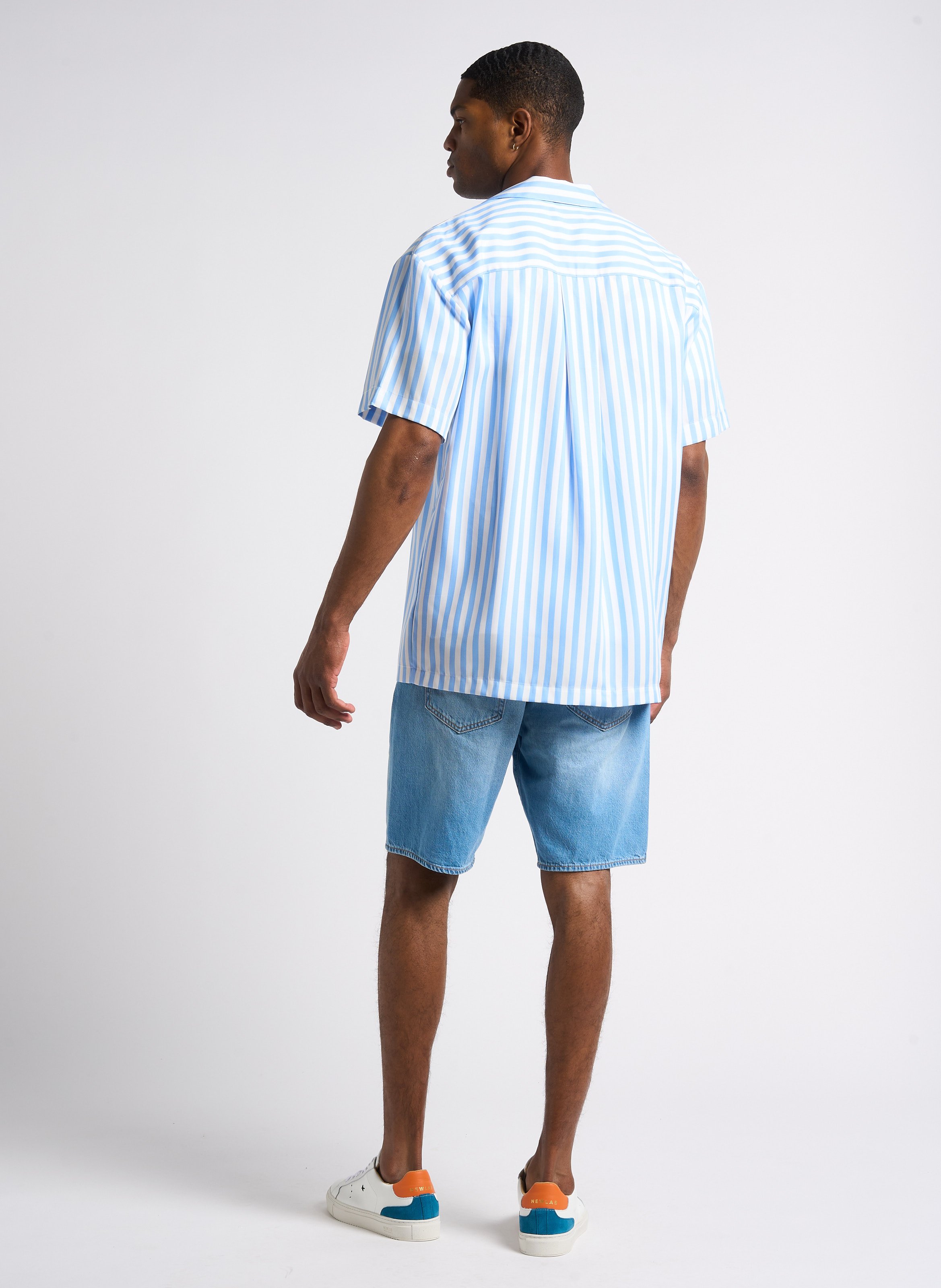 Striped loose-fit shirt with classic collar Blue