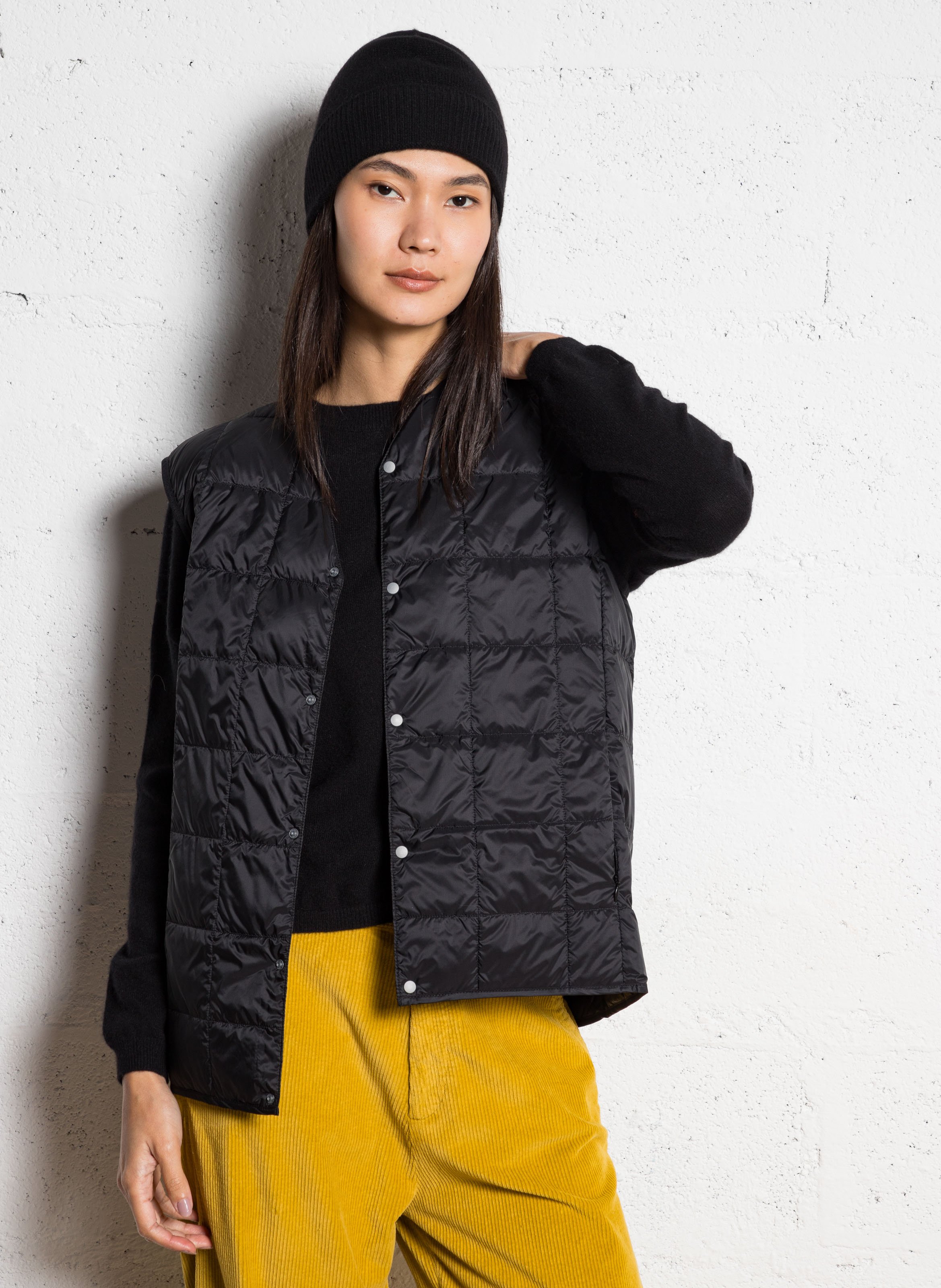 Doudoune droite sans manches TAION Noir