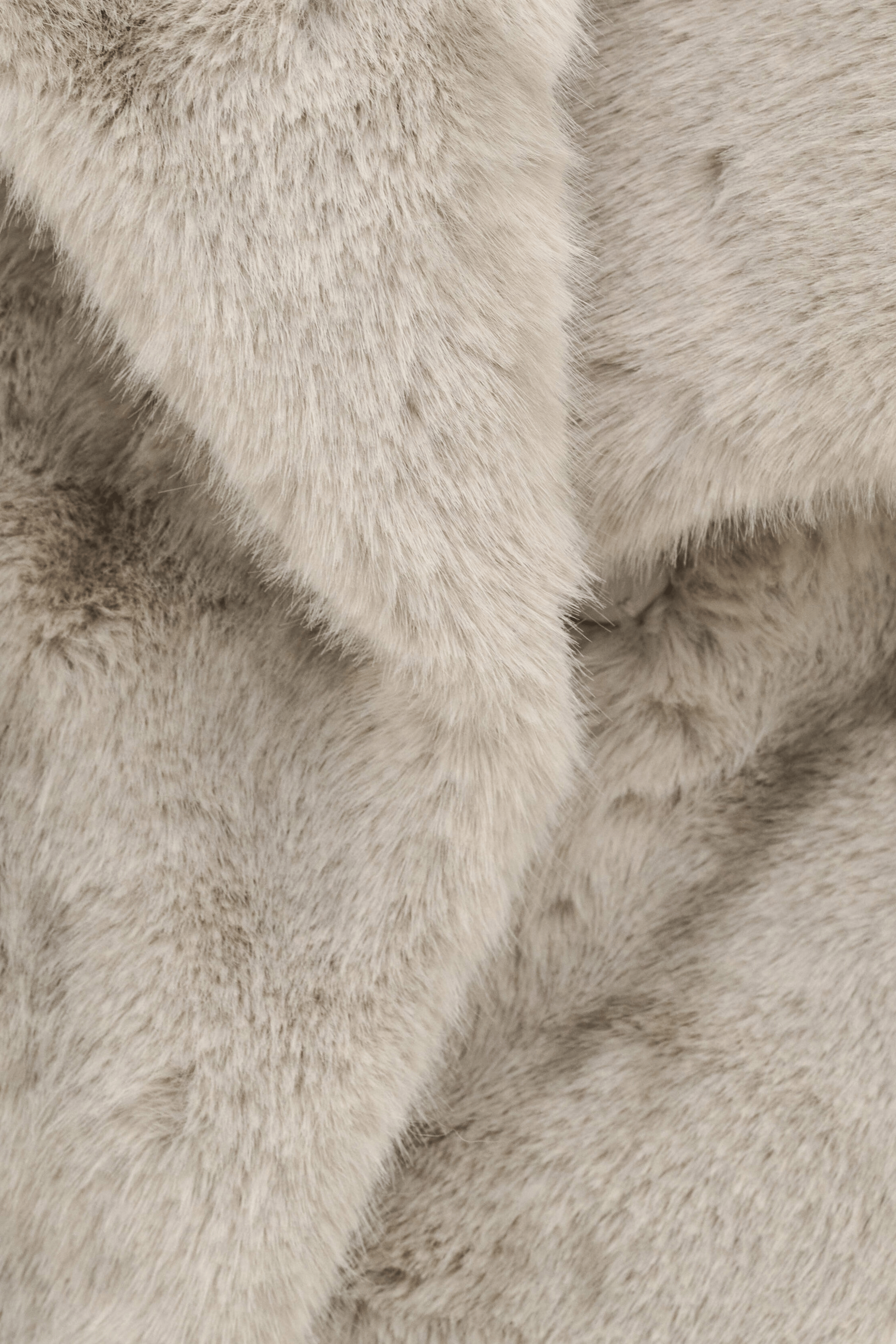 Oversize-Mantel in Felloptik BA&SH Grau