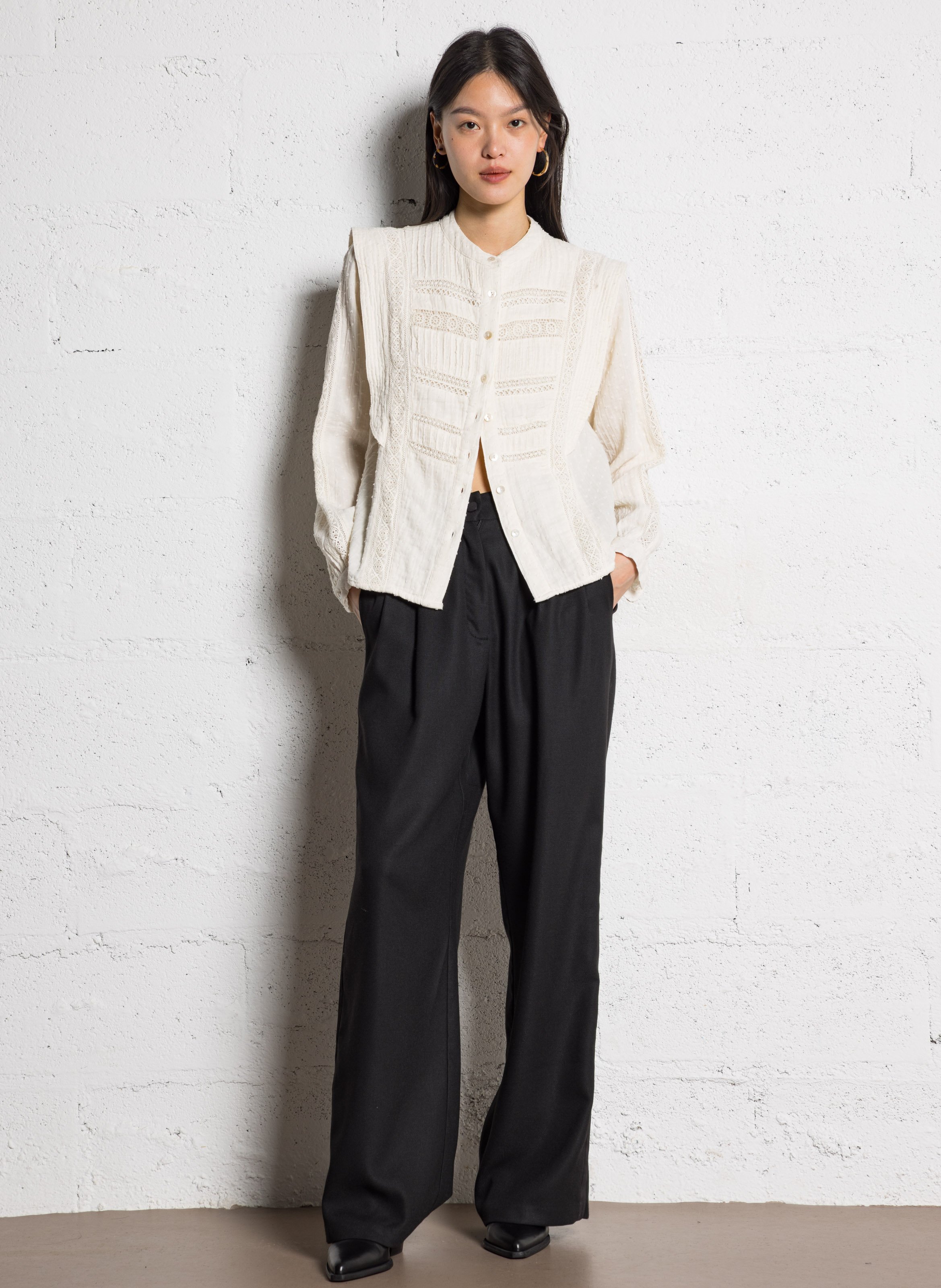 Round neck cotton blouse MAISON HOTEL White