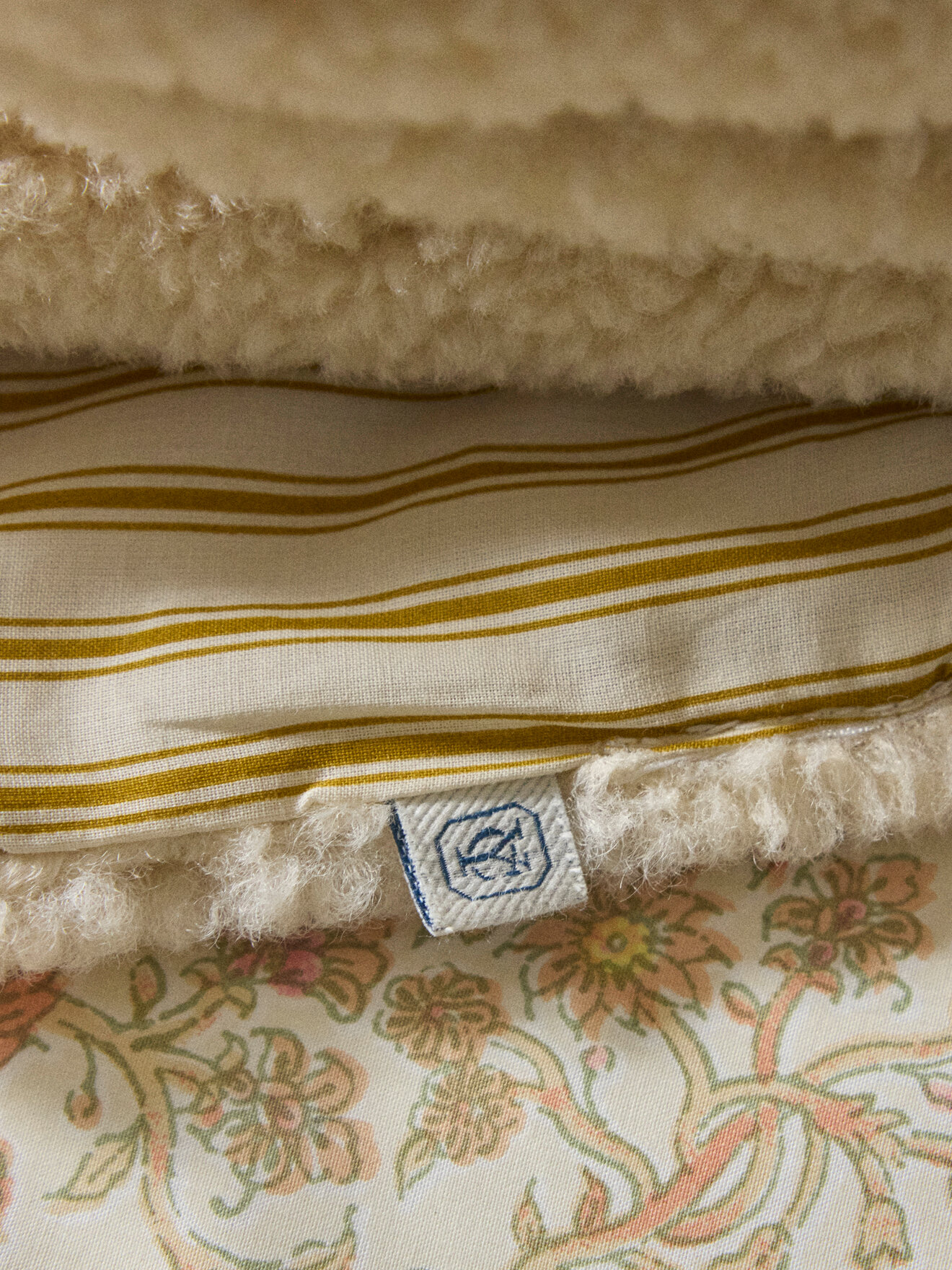 Reversible sherpa plaid with stripes CYRILLUS Beige