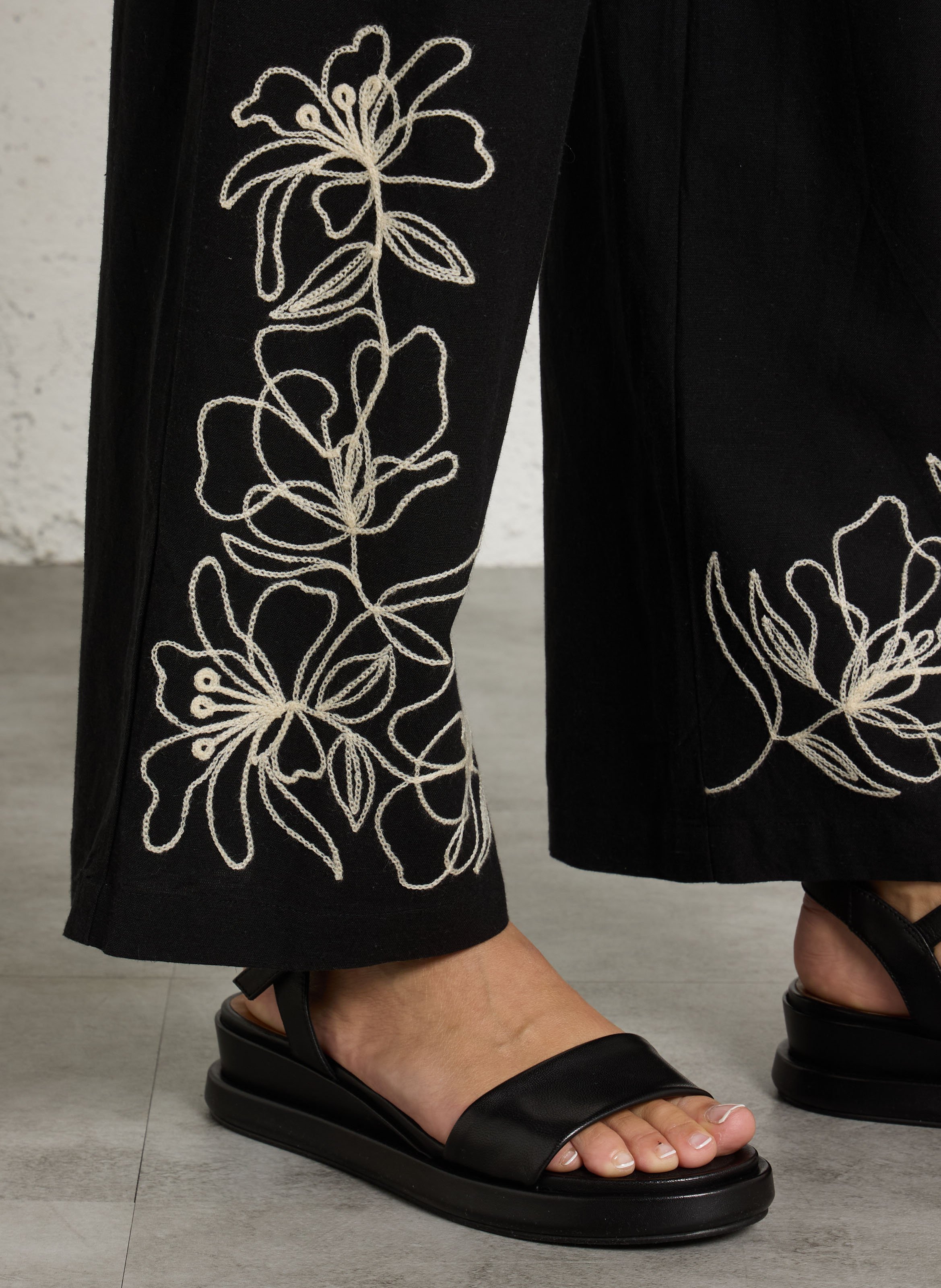 Bundfaltenhose VILA Schwarz