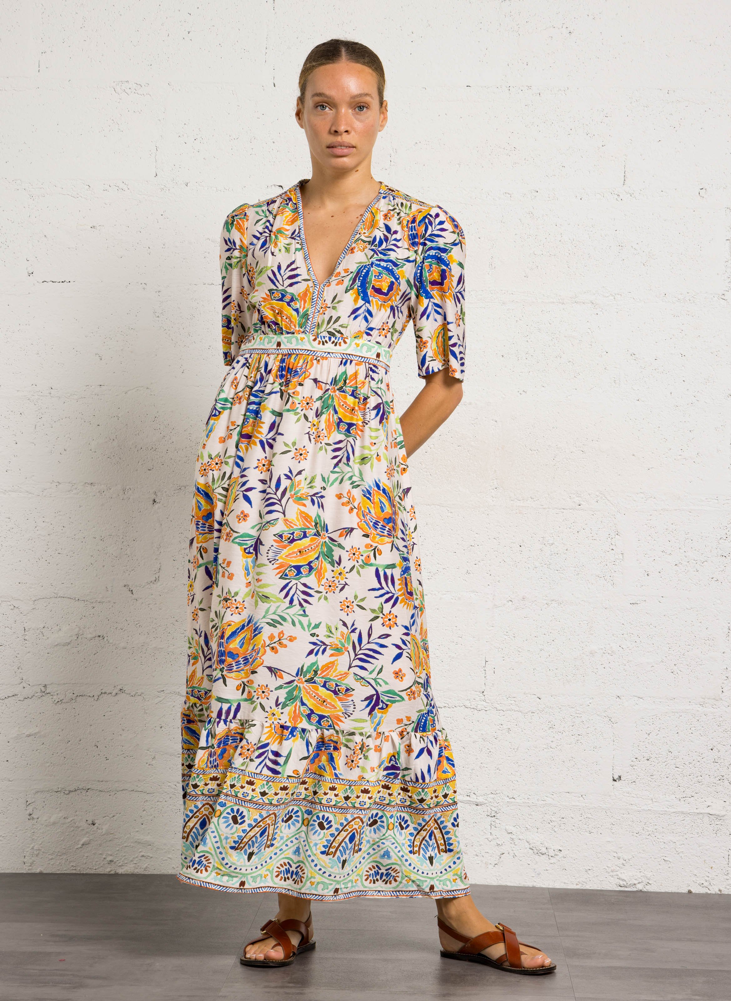 Long floral print V-neck dress SEE U SOON White