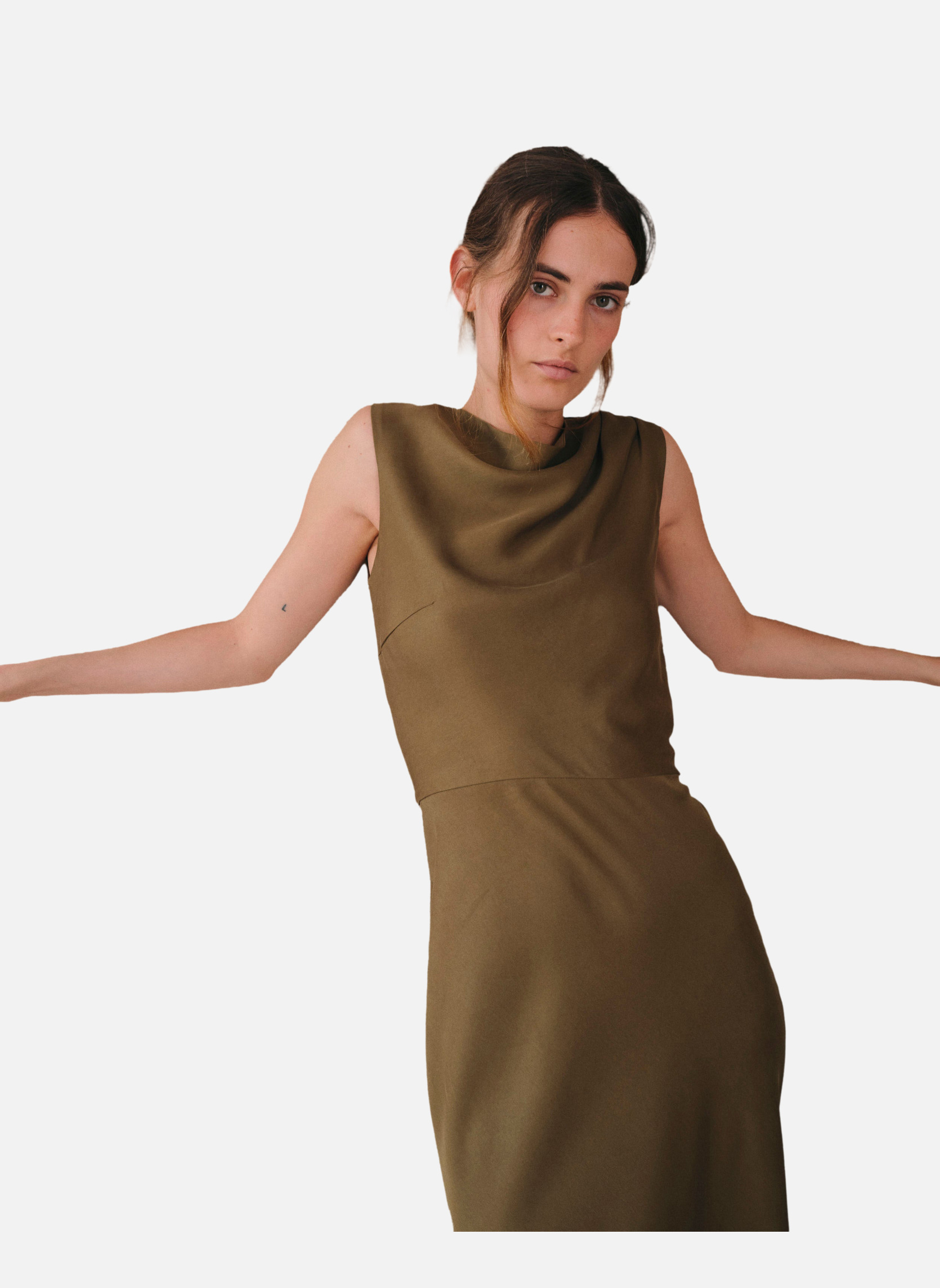 Long dress Kalmar khaki satin Noyoco Green