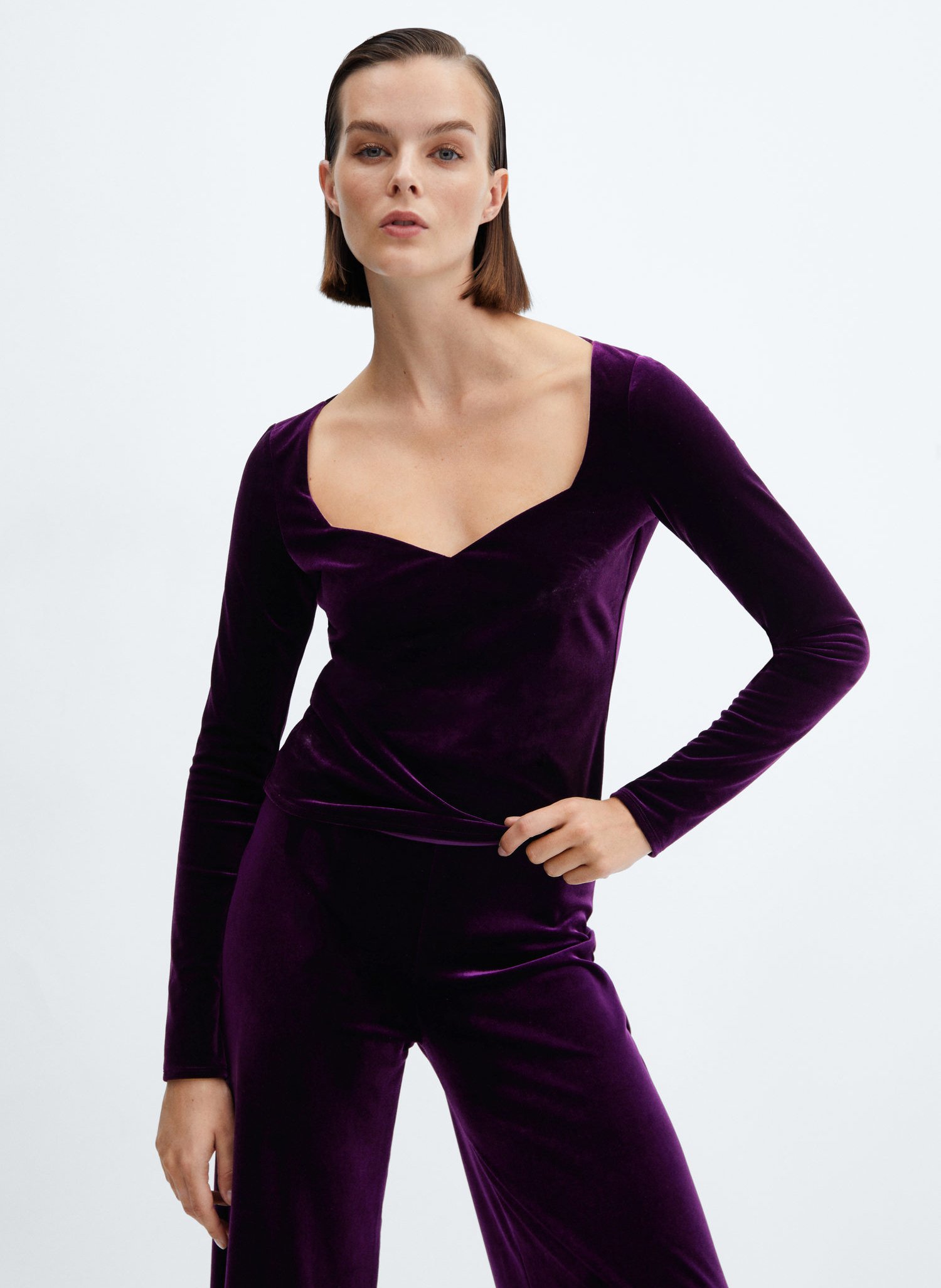 Mango vestido terciopelo morado hot sale