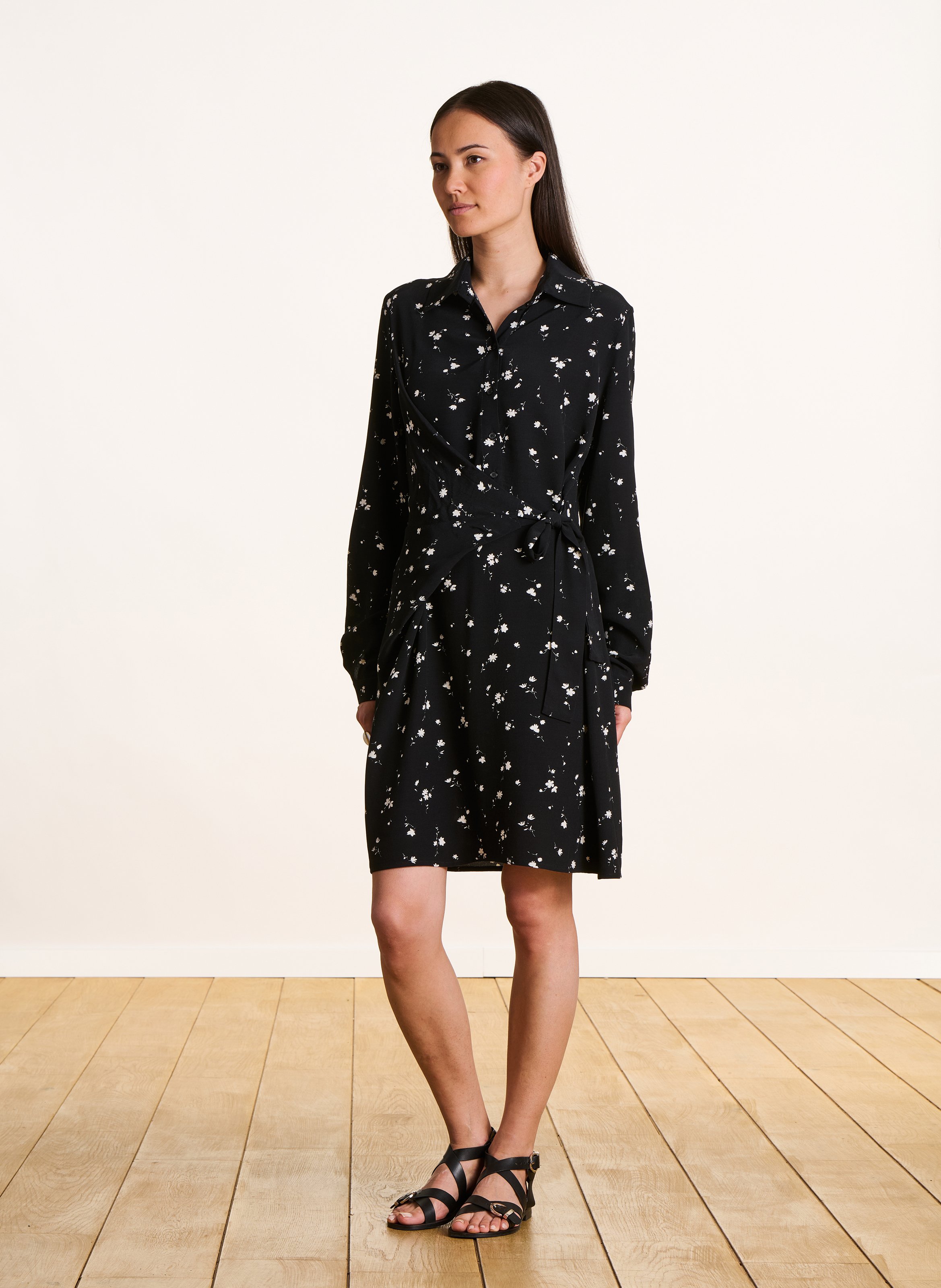 Halflange jurk met print LA FEE MARABOUTEE Zwart