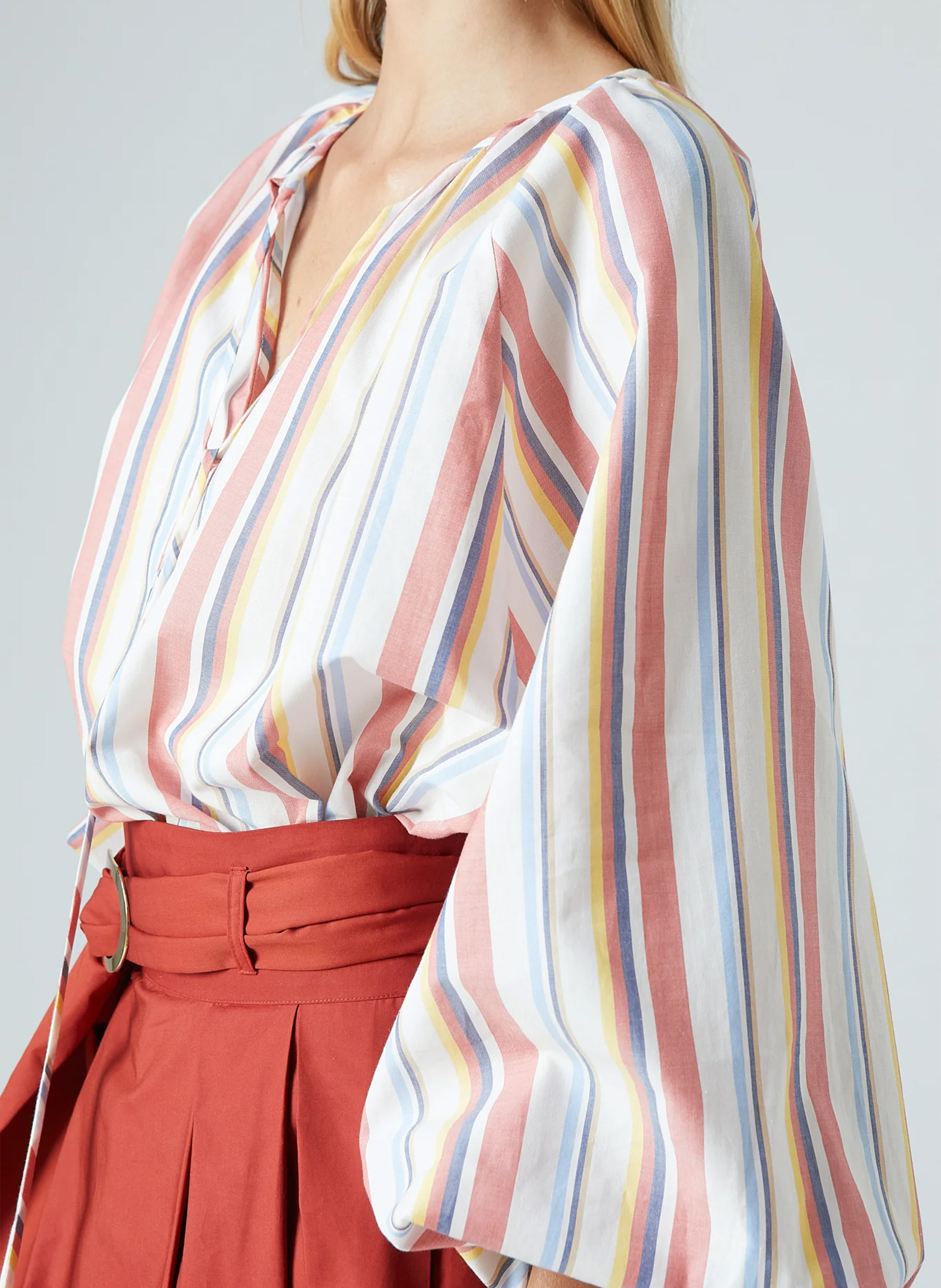 Gestreifte Bluse mit Tunika-Kragen THE LABEL EDITION Mehrfarbig