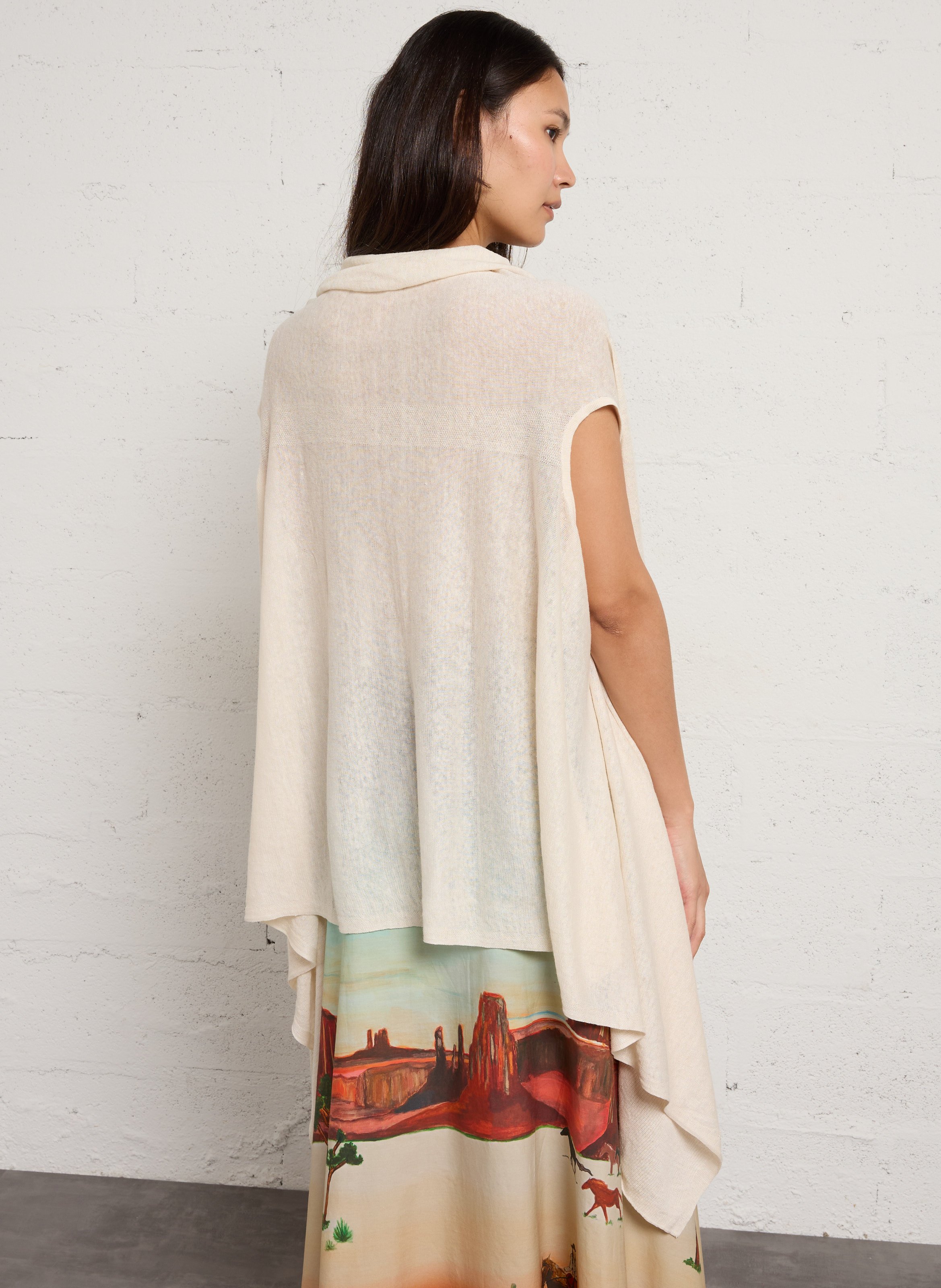 Sleeveless solid linen vest MAJESTIC FILATURES Beige