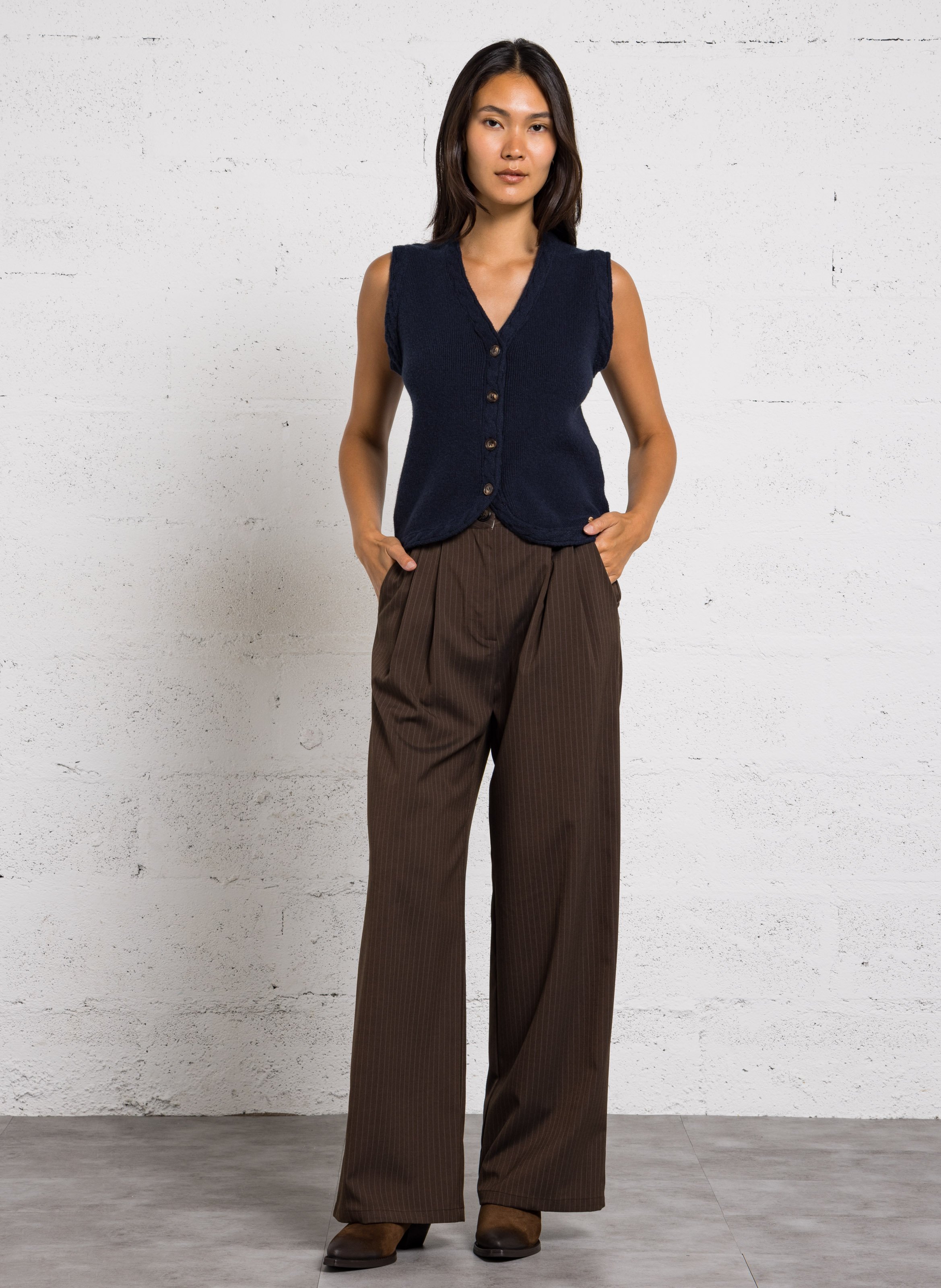 Weite Taillenhose mit Bundfalten | Braun LA PETITE ETOILE Damen