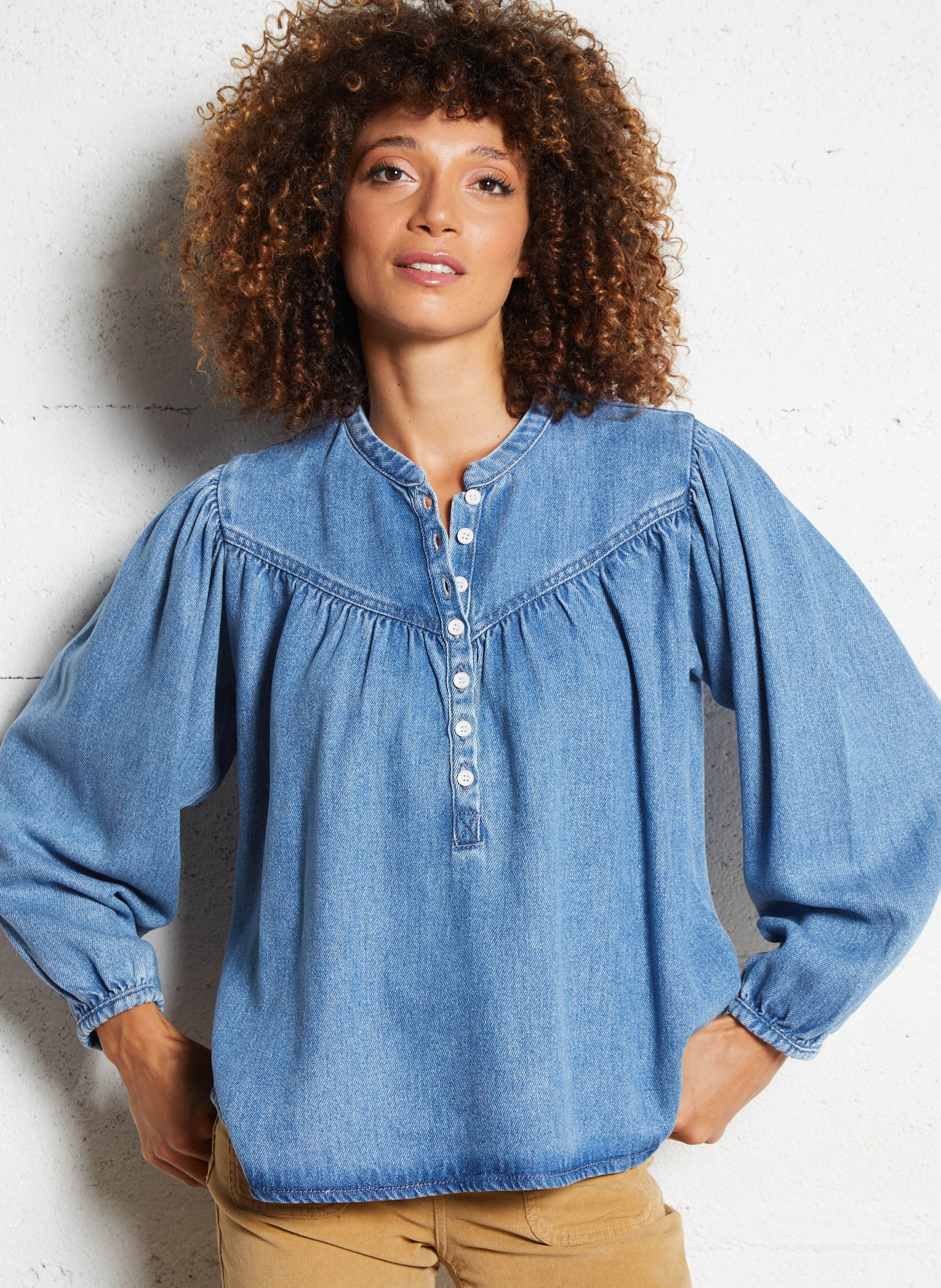 Round neck buttoned denim blouse DES PETITS HAUTS Blue