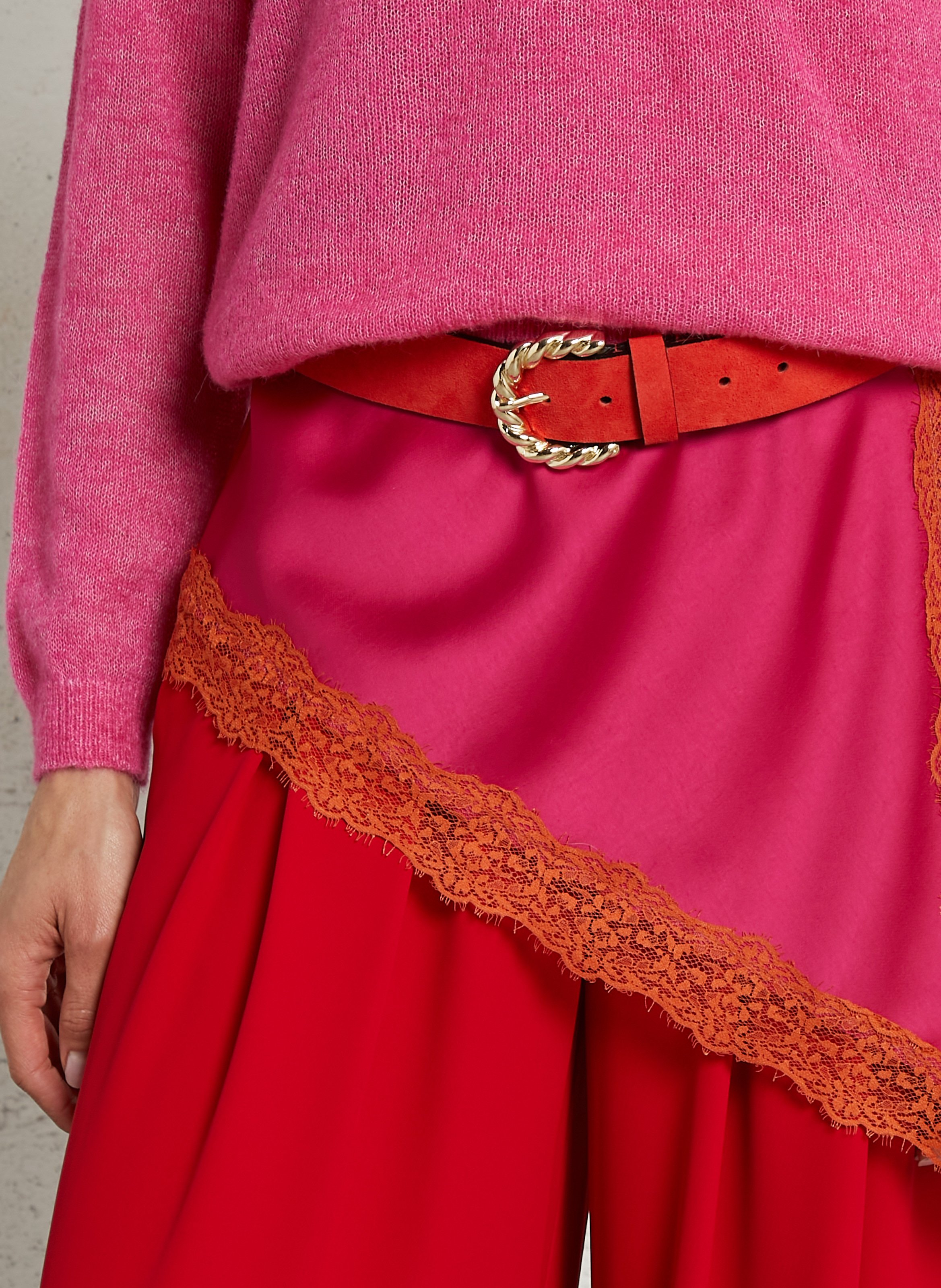 - Buckle closure. - Width: 3 cm.  LA FEE MARABOUTEE Red