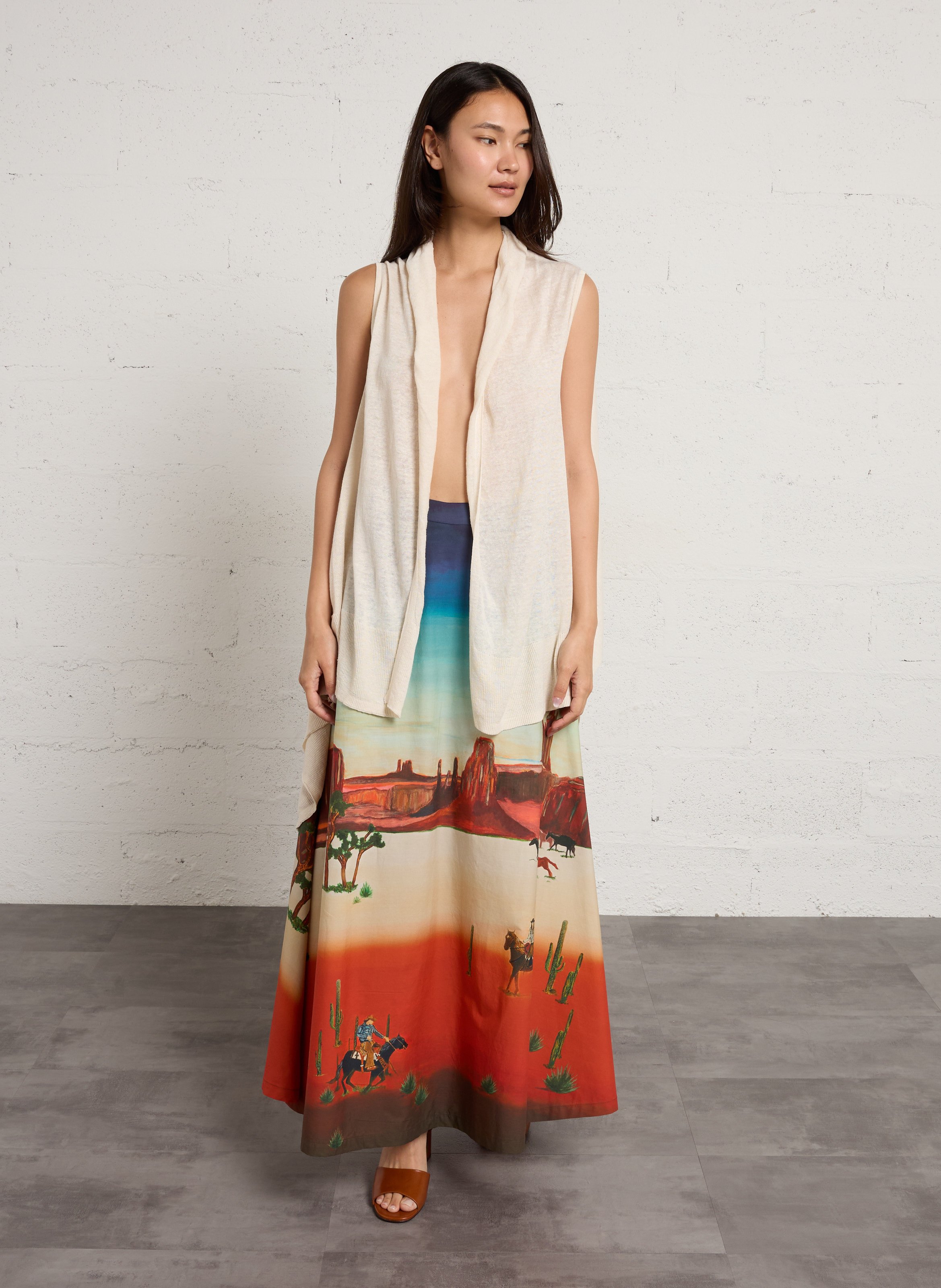 Sleeveless solid linen vest MAJESTIC FILATURES Beige