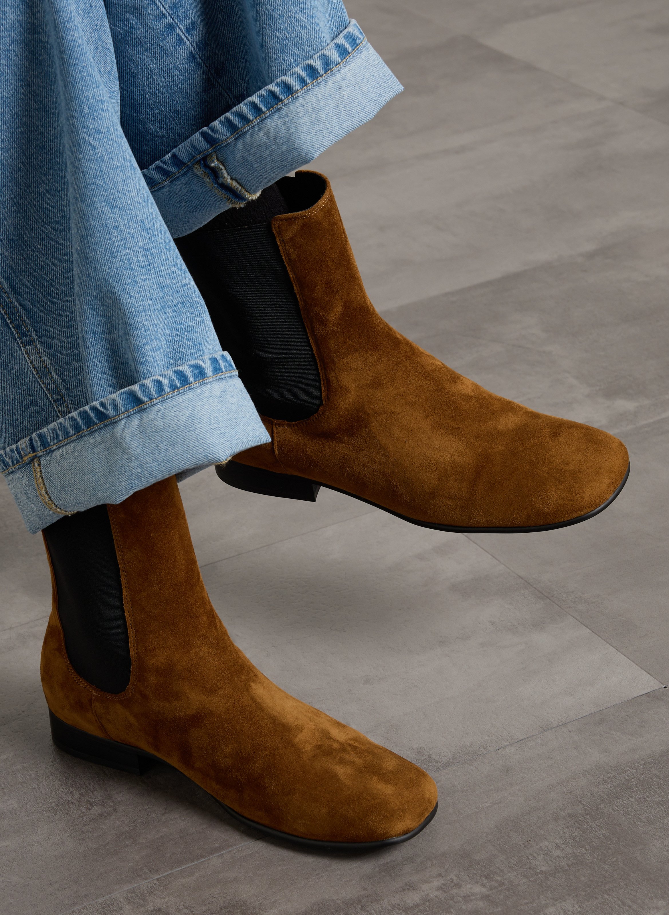 Suede Chelsea boots BIBI LOU Brown