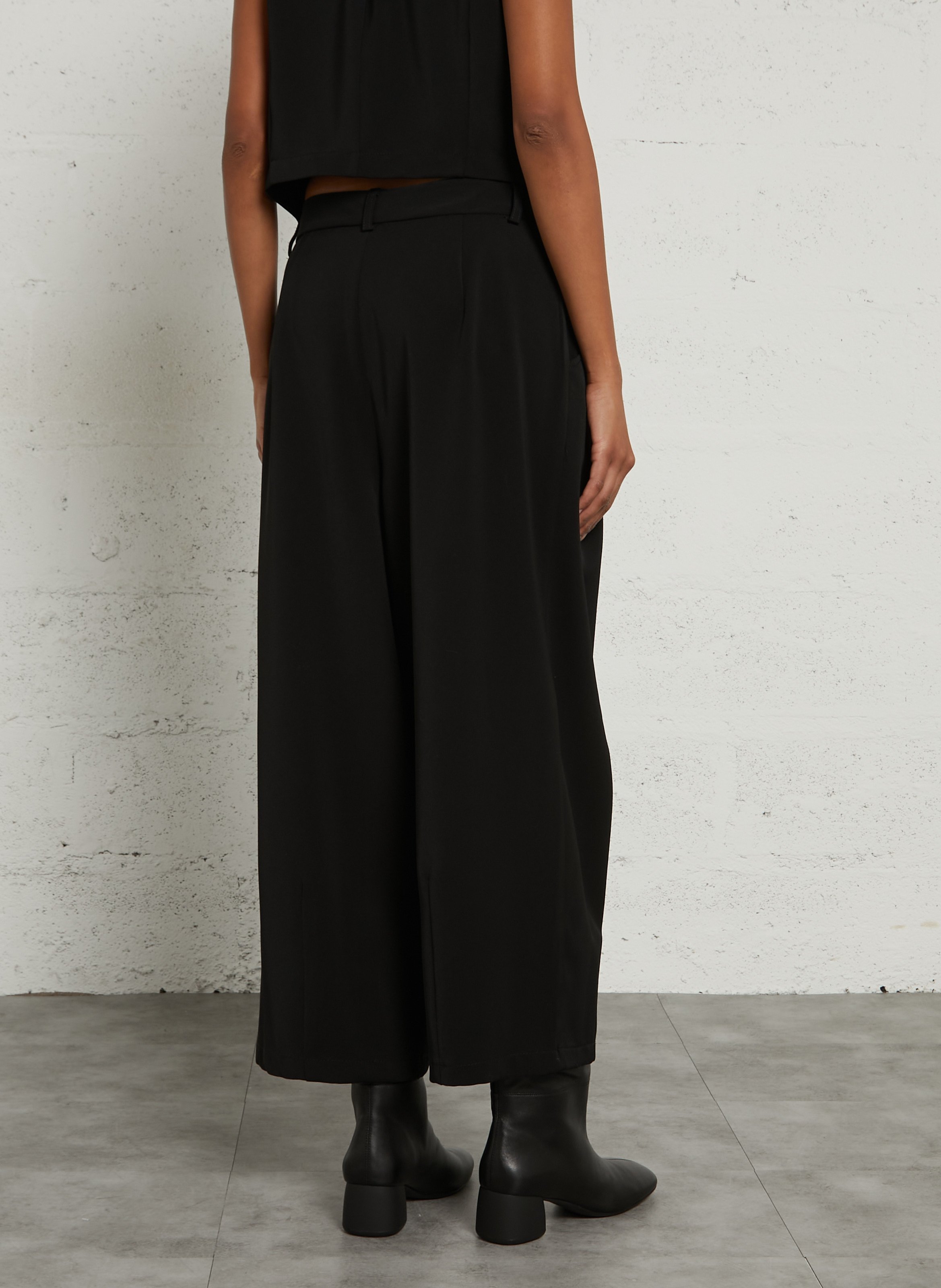 Balloon pleated trousers PLEASE Black