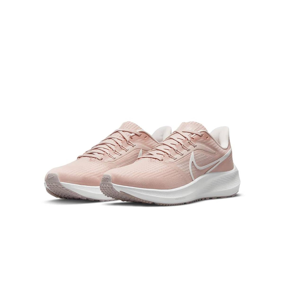 Trainers NIKE Pink