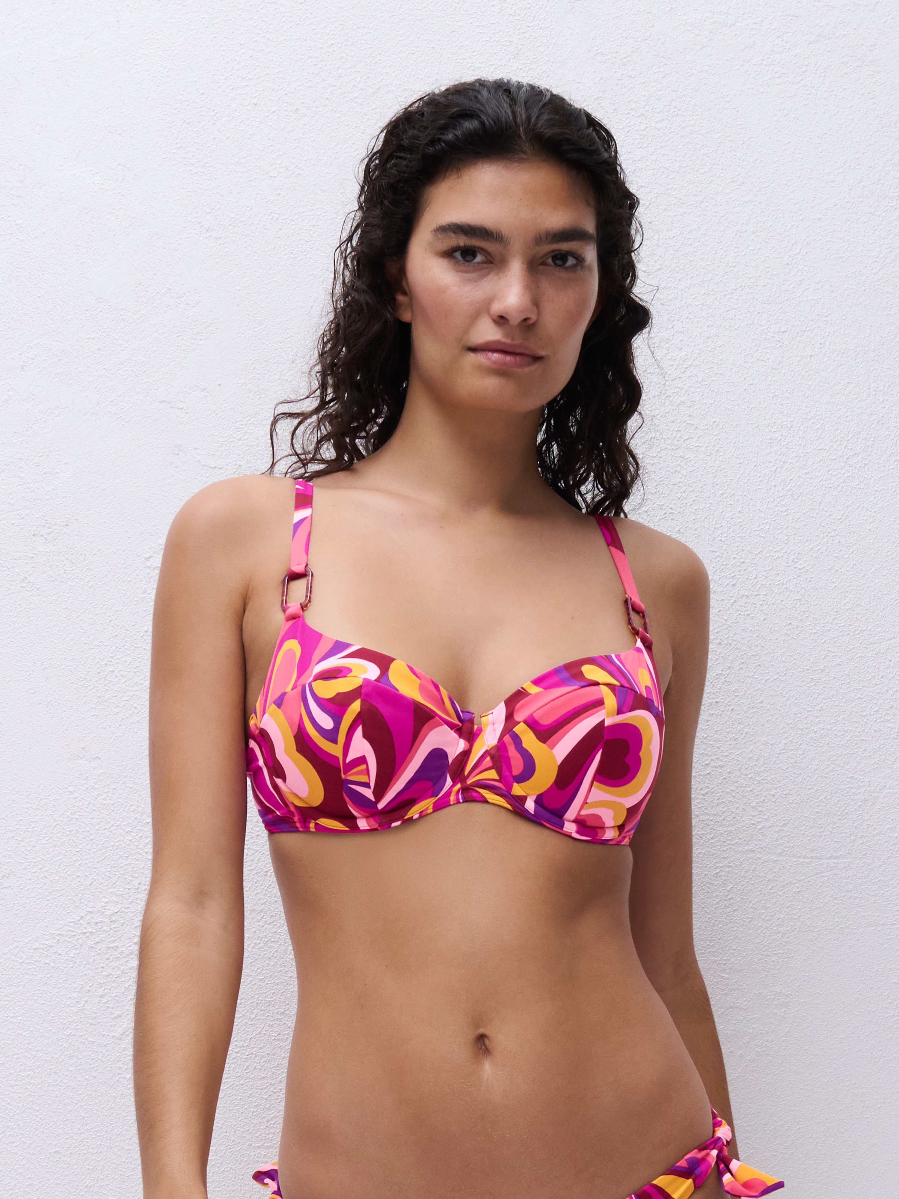 Underwired balconette bikini top CHANTELLE Red