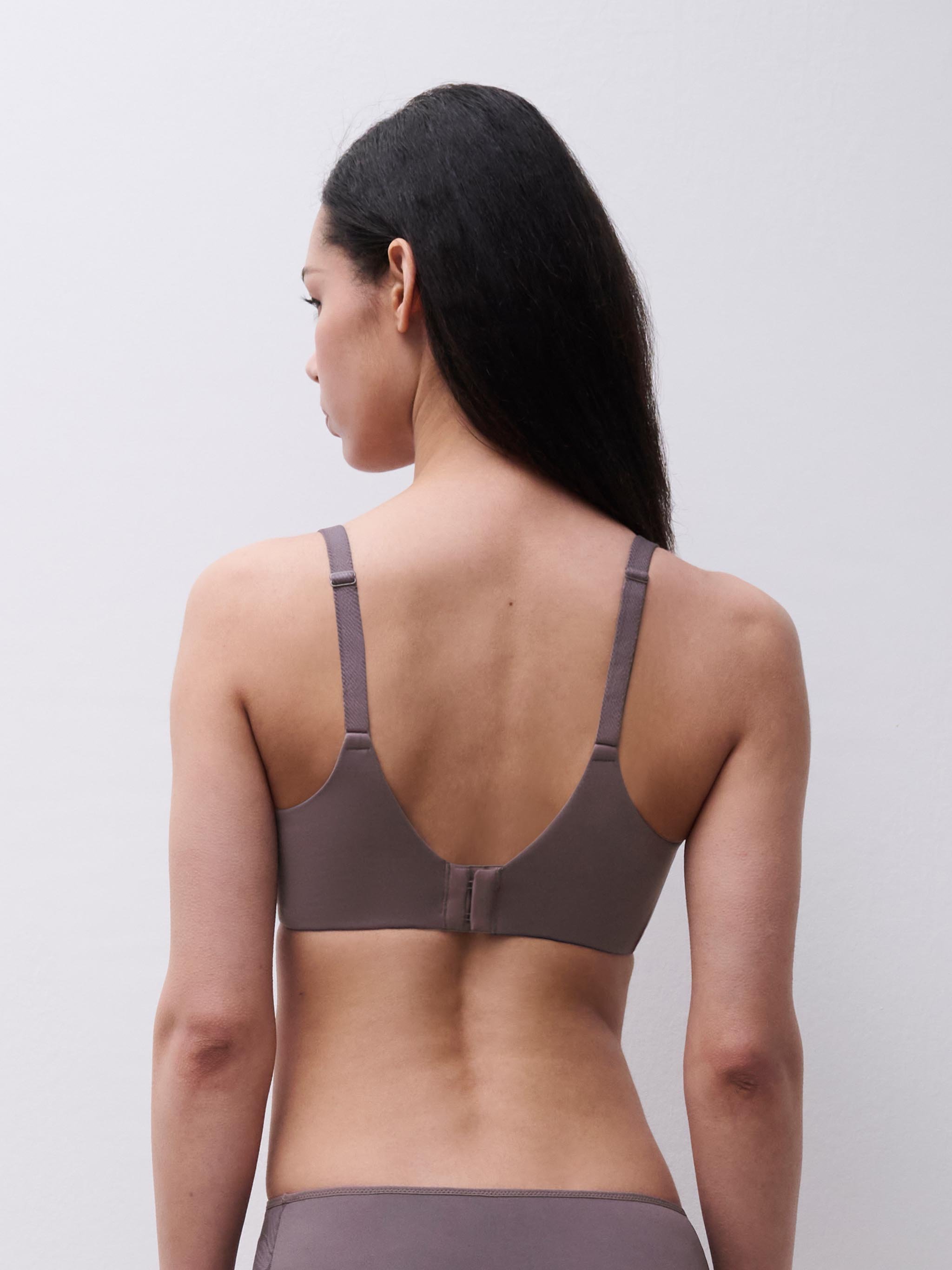 Plunging spacer bra in lace CHANTELLE Brown