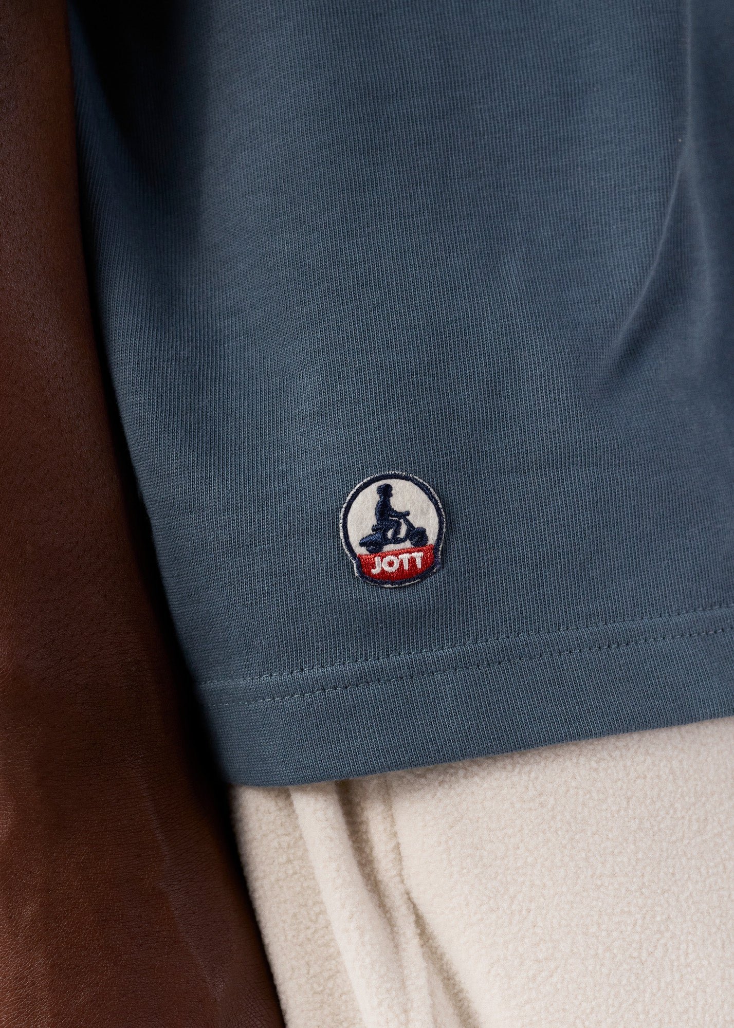 Round neck t-shirt in bluestone color Andrea JOTT Blue