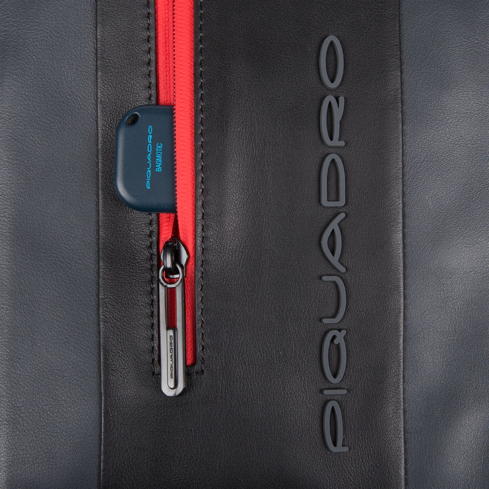 Leather backpack PIQUADRO Black