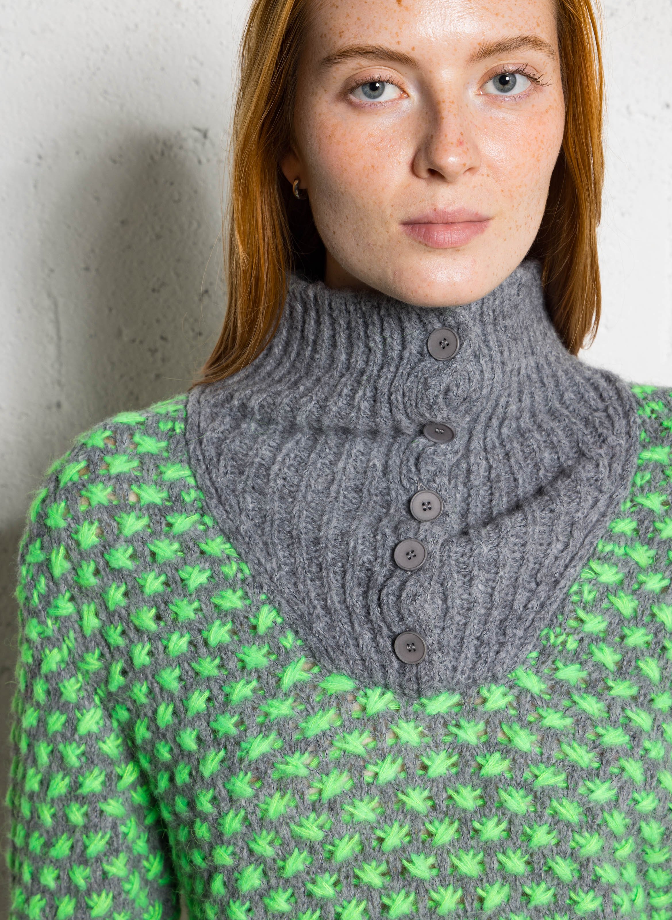 Oversize-Pullover mit Stehkragen DR BLOOM Silber