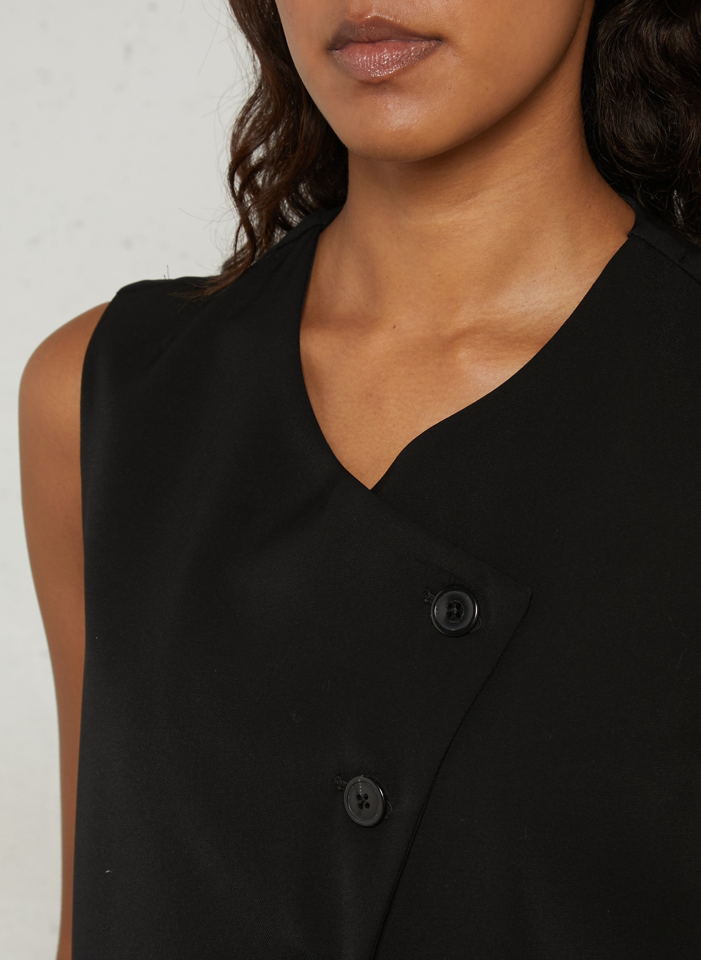 Sleeveless buttoned straight vest PLEASE Black