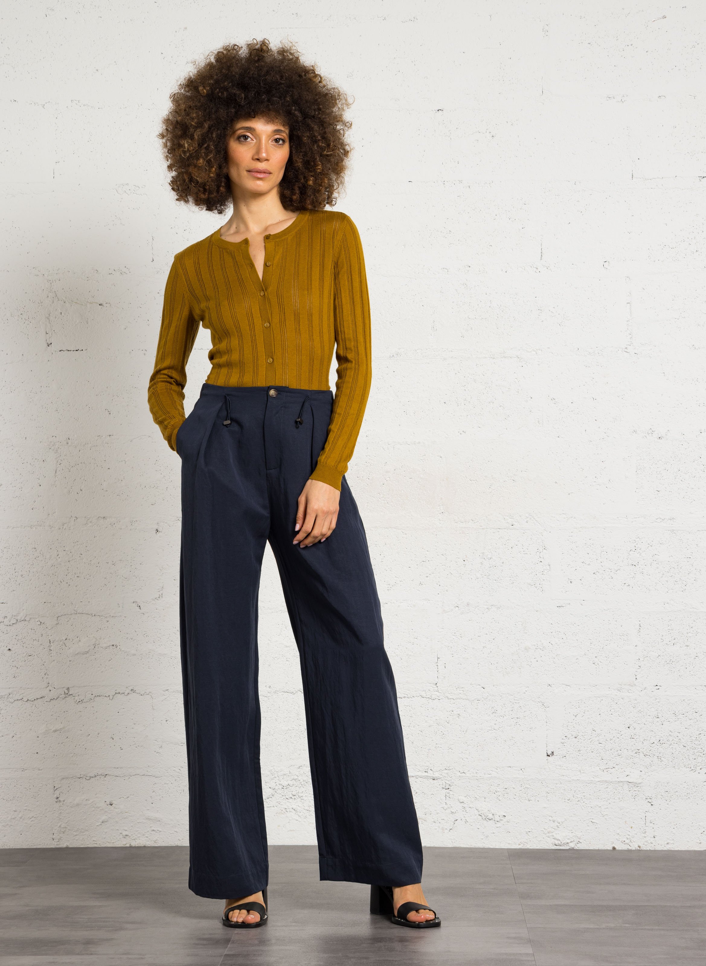 Round-neck straight cotton blend cardigan DES PETITS HAUTS Golden