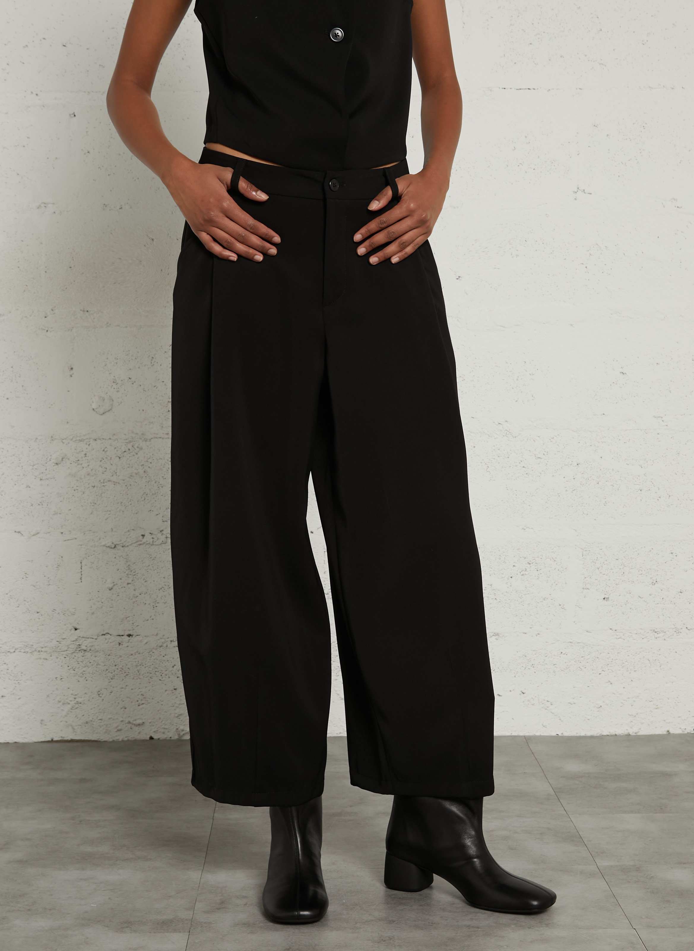 Balloon pleated trousers PLEASE Black